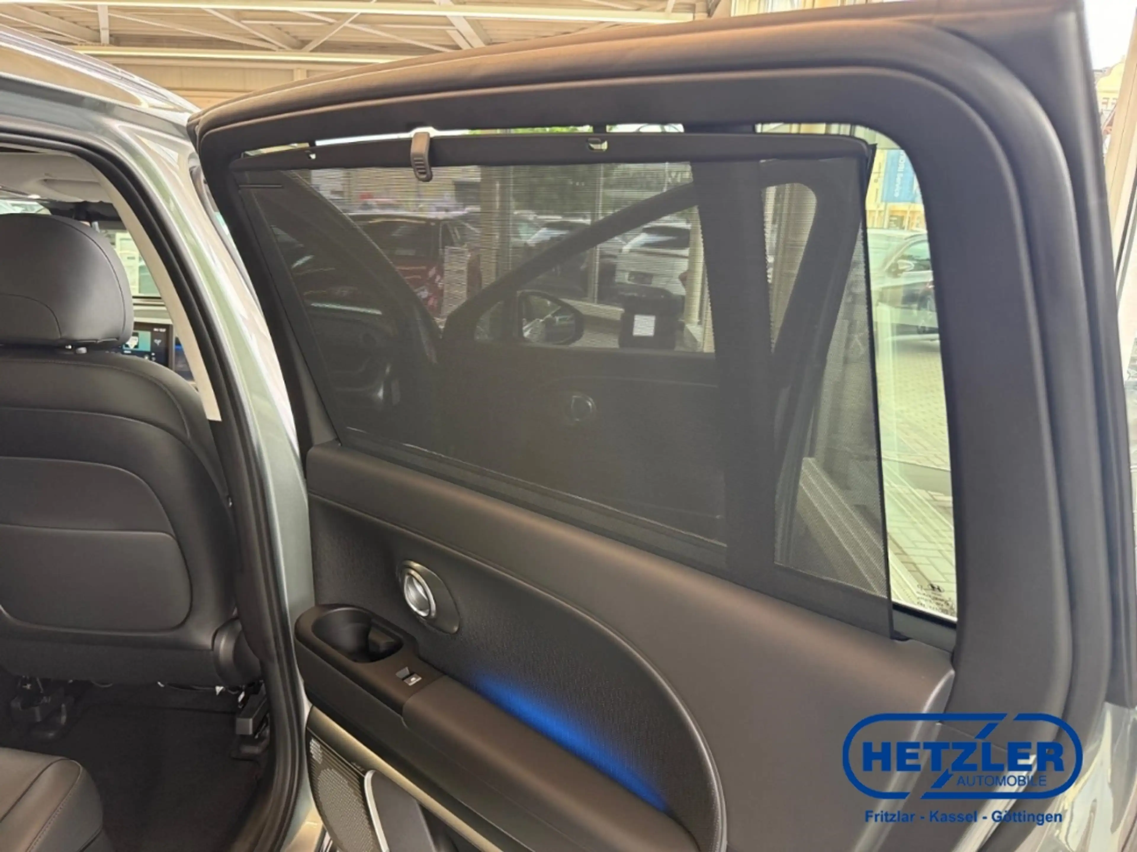 Hyundai IONIQ 9 226 kW 110 kWh 4WD Uniq HUD Niveau El. Panodach Na — photo 15