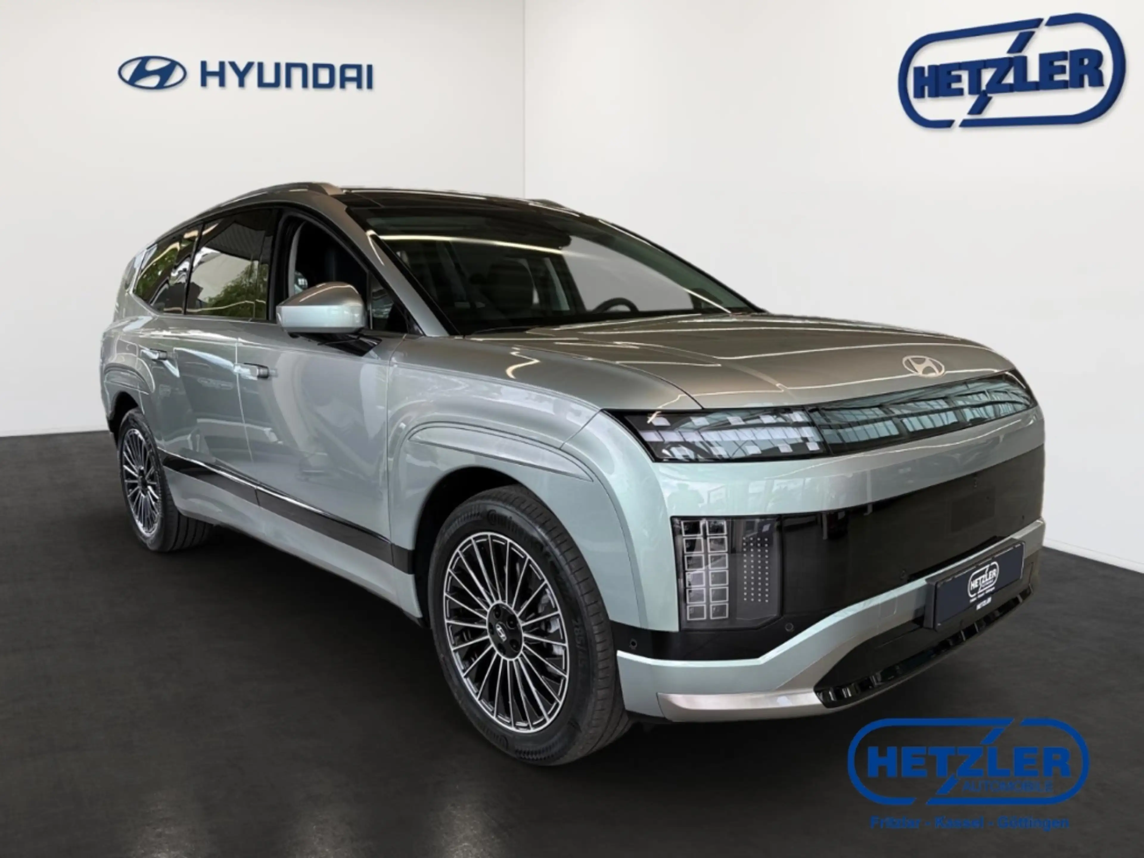 Hyundai IONIQ 9 226 kW 110 kWh 4WD Uniq HUD Niveau El. Panodach Na — photo 2
