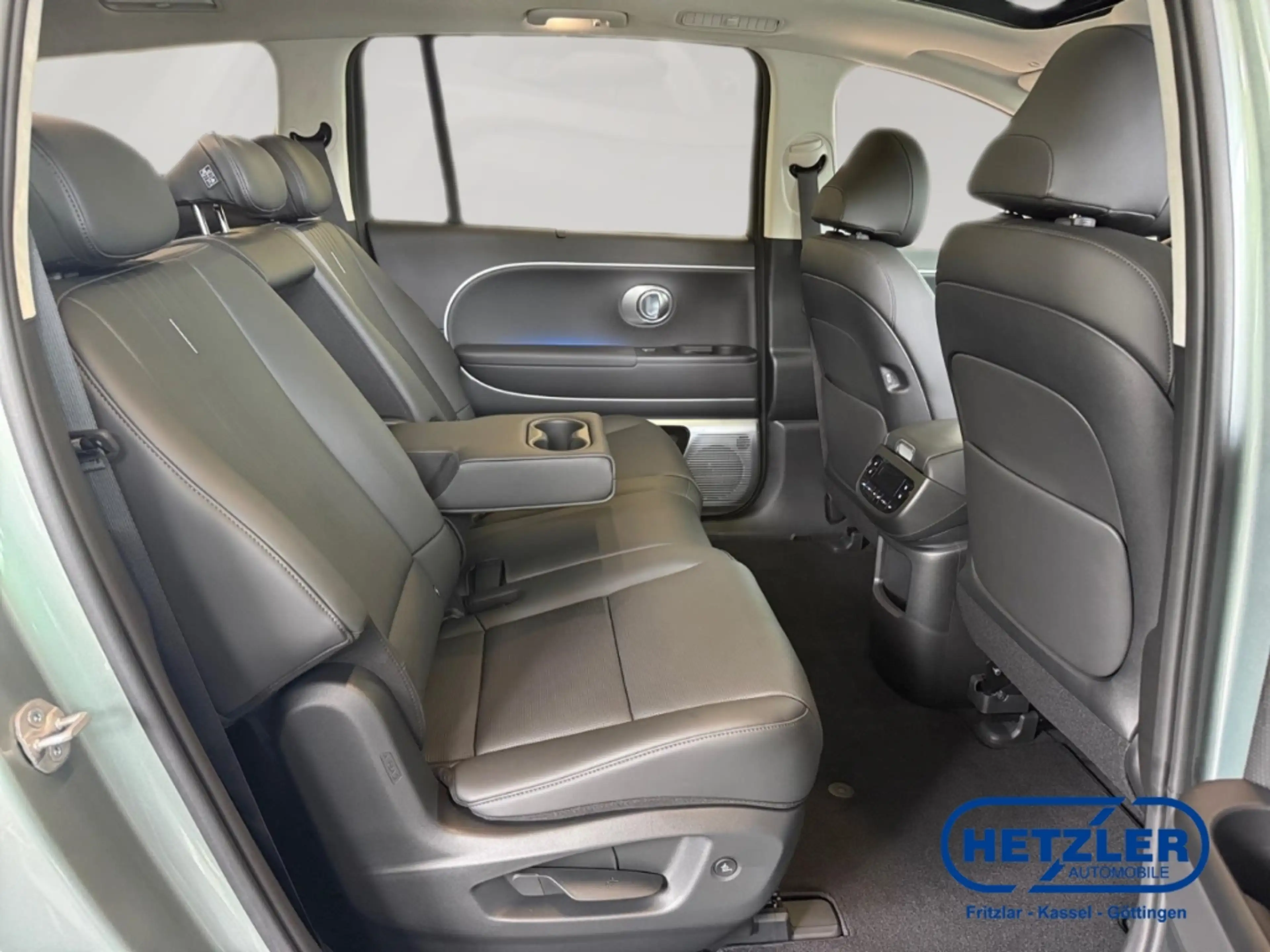 Hyundai IONIQ 9 226 kW 110 kWh 4WD Uniq HUD Niveau El. Panodach Na — photo 13