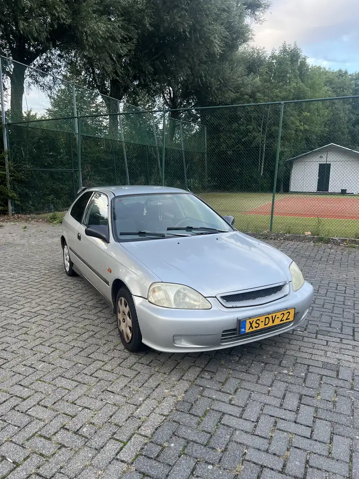 Honda Civic 1.4i S, foto 2