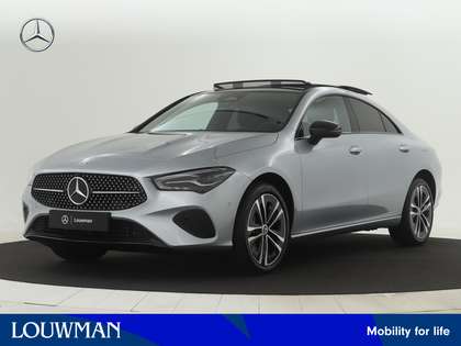 Mercedes-Benz CLA 250 e Star Edition | Nightpakket | Panoramaschuifdak |