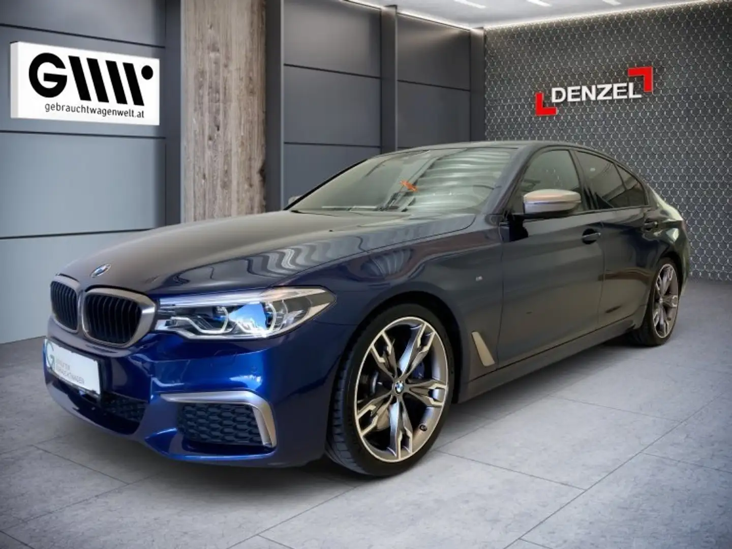 BMW M550 i xDrive Limousine G30 N63 Blau - 1