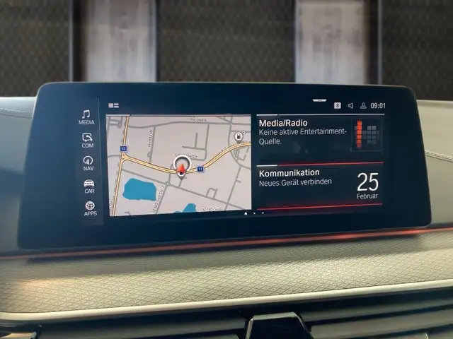 BMW M550 i xDrive Limousine G30 N63 Ansicht 8