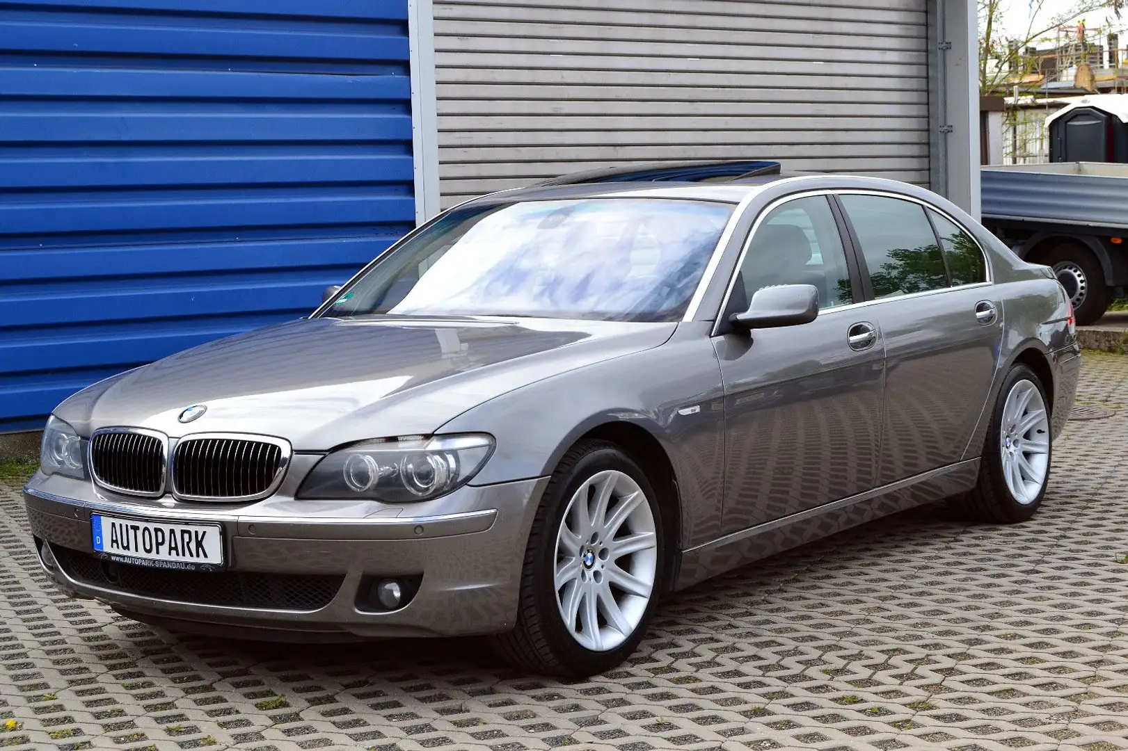 BMW 750 LI LANG VOLLAUSSTATTUNG LPG GAS EX-REGIERUNG Gris - 1