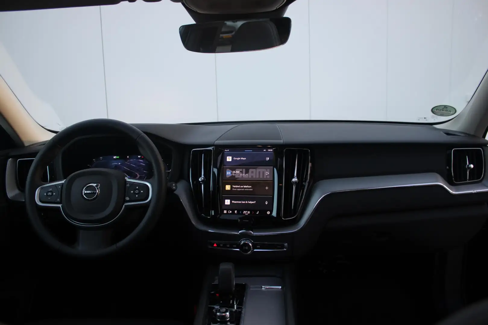 Volvo XC60 T6 350PK Plug-in hybrid AWD Essential Bright | Ada Blauw - 2