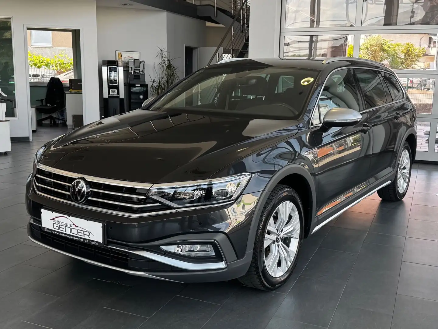 Volkswagen Passat Variant Alltrack 4M. 2.0 TDI"Matrix/Pano" Grau - 1