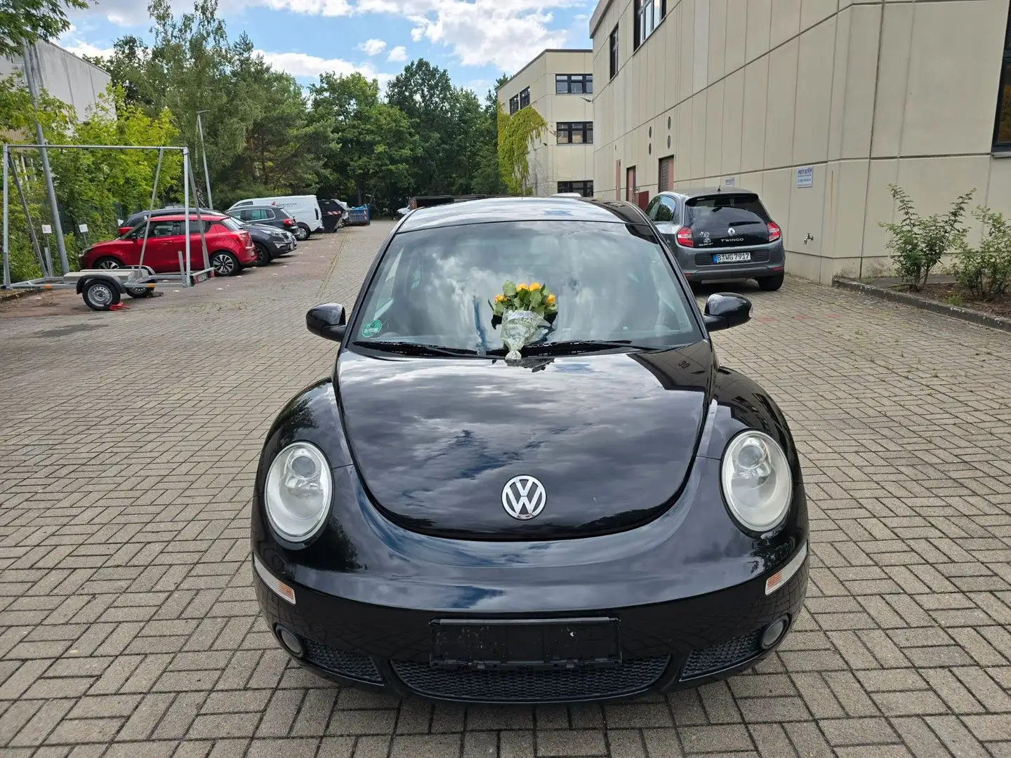Volkswagen New Beetle Lim. 1.4 Schwarz - 2