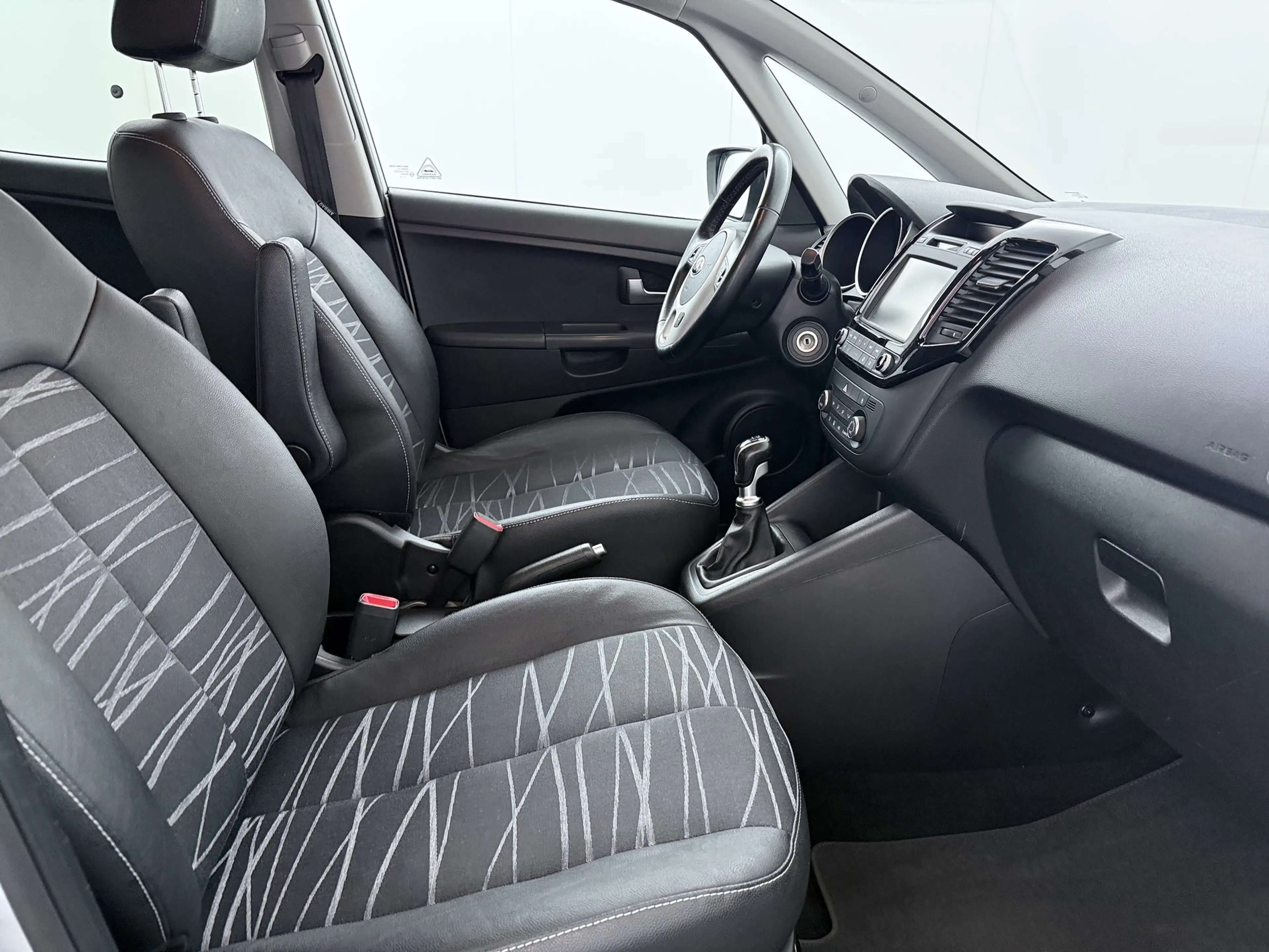 Kia Venga 1.6 CVVT DynamicPlusLine 126PK - Navigatie - Camer — photo 20