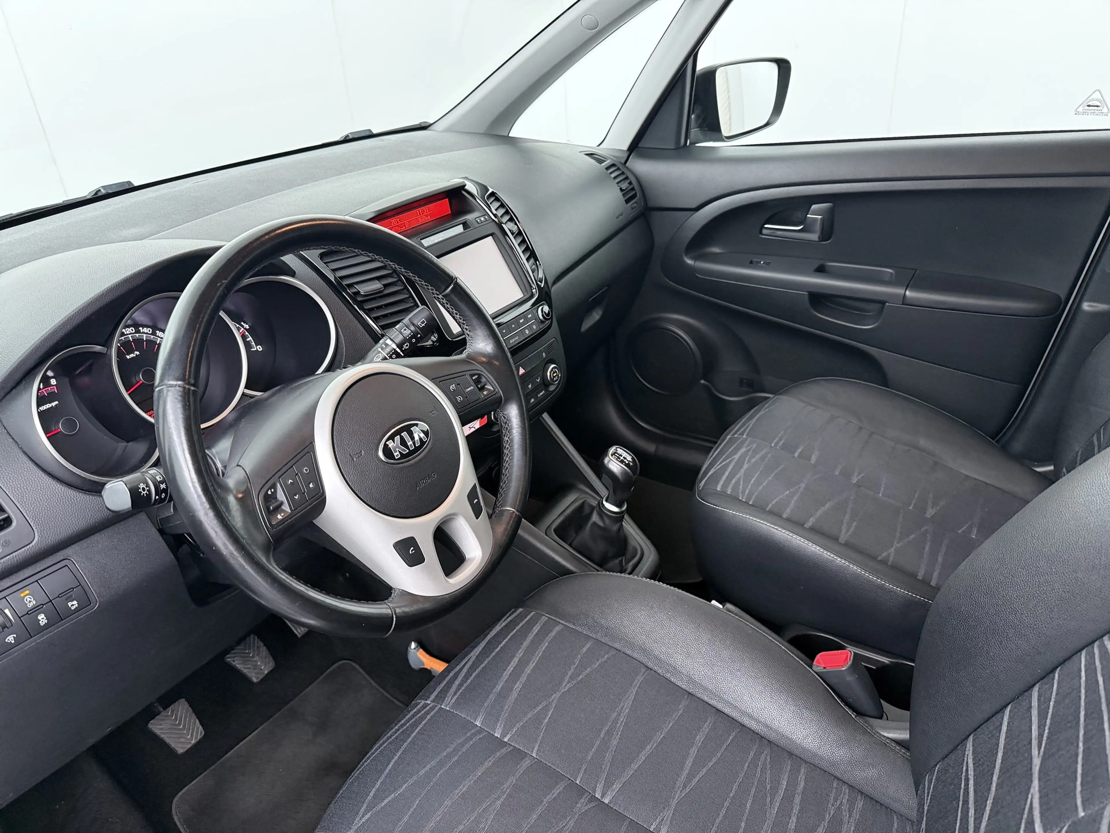 Kia Venga 1.6 CVVT DynamicPlusLine 126PK - Navigatie - Camer — photo 18