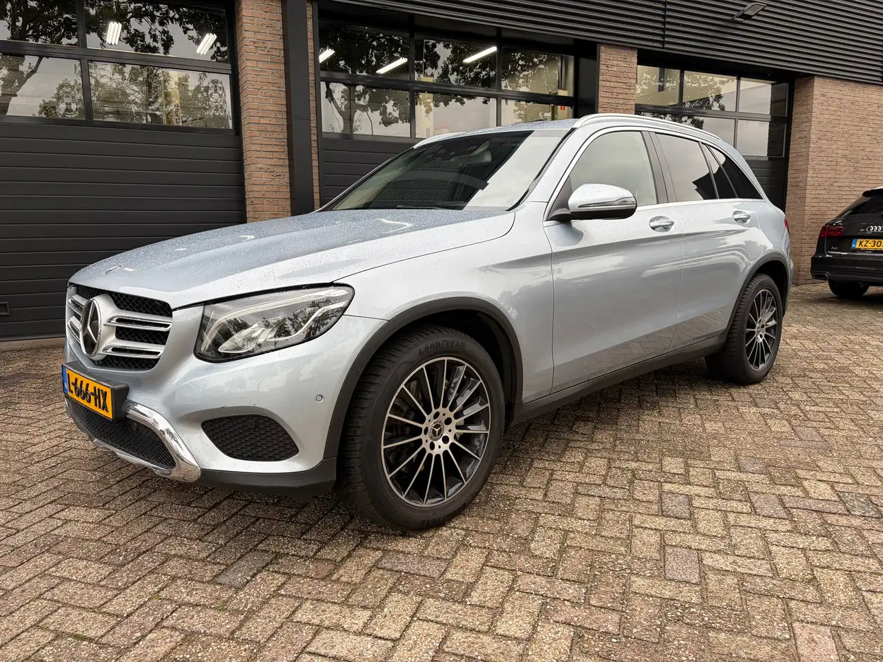 Mercedes-Benz GLC 250