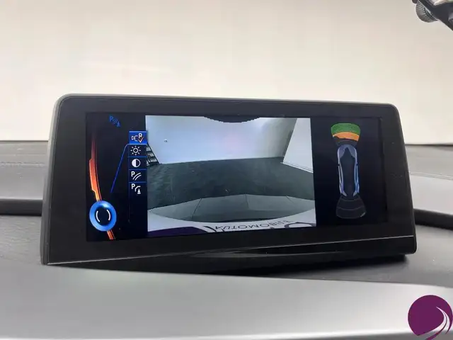 BMW I8 view 14