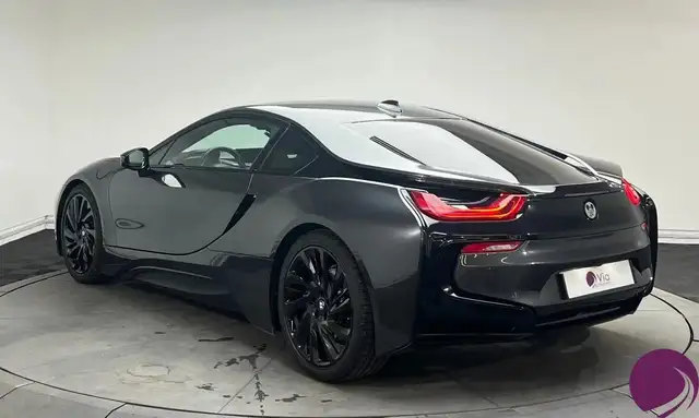 BMW I8 view 6