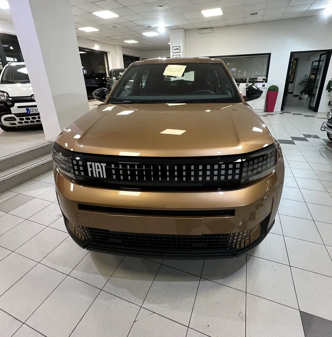 Fiat Grande Panda NEW Grande Panda 1.2 hybrid Icon 110cv edct Bronzo - 1