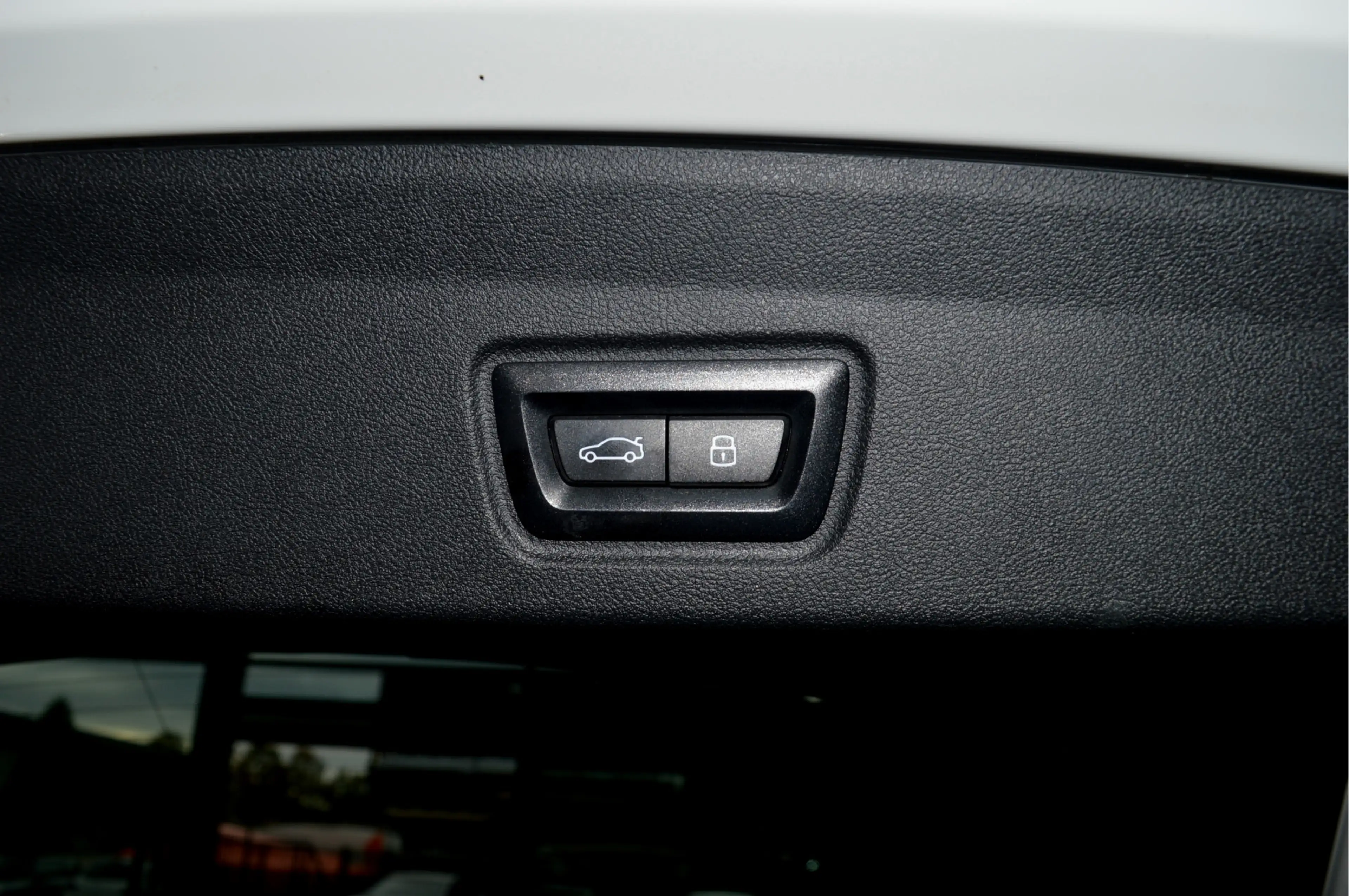 BMW i4 M50 xDrive M-Sport Pro | LCI (Facelift) Full Optio — photo 36