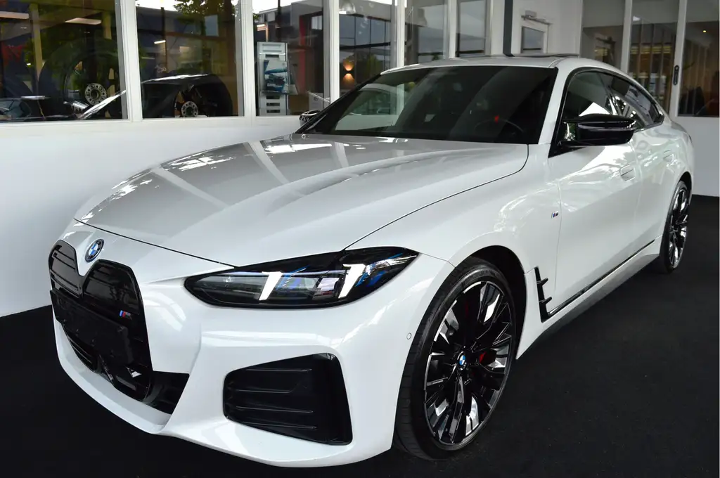 BMW i4 2024 из Европы — купить под ключ