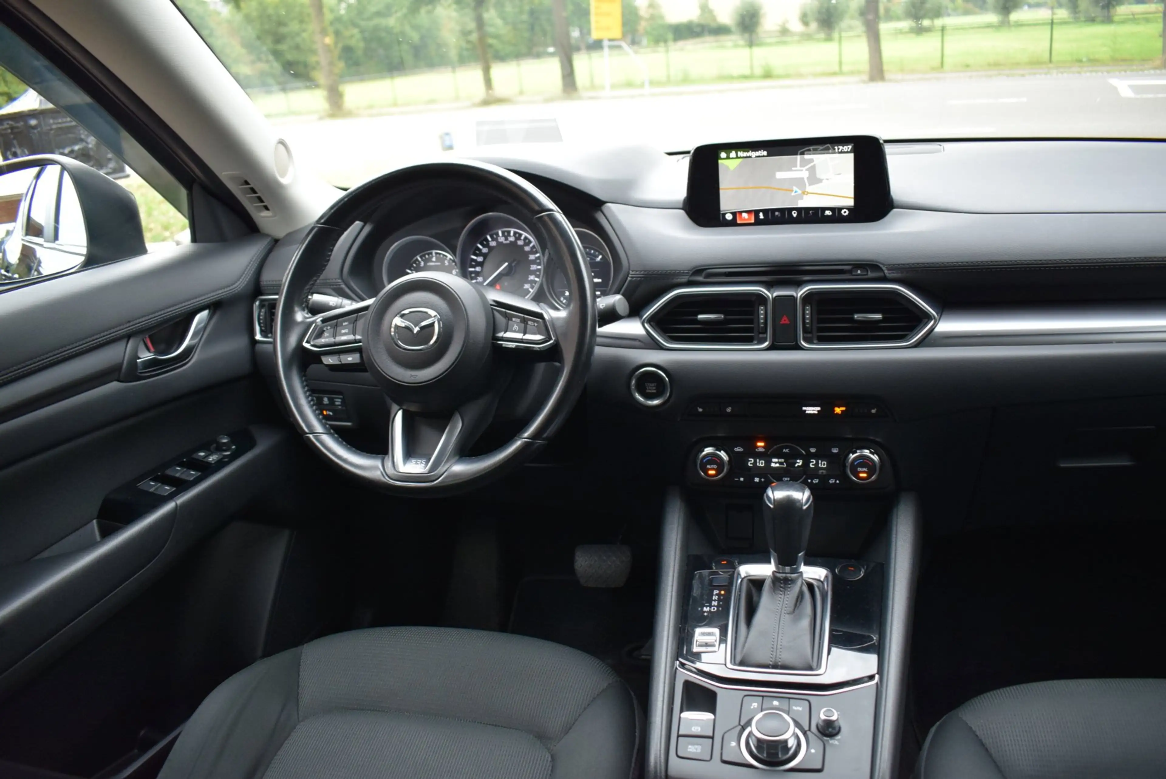 Mazda CX-5 2.0 SkyActiv-G 165 Business Comfort AUTOM//NAVI/CR — photo 18