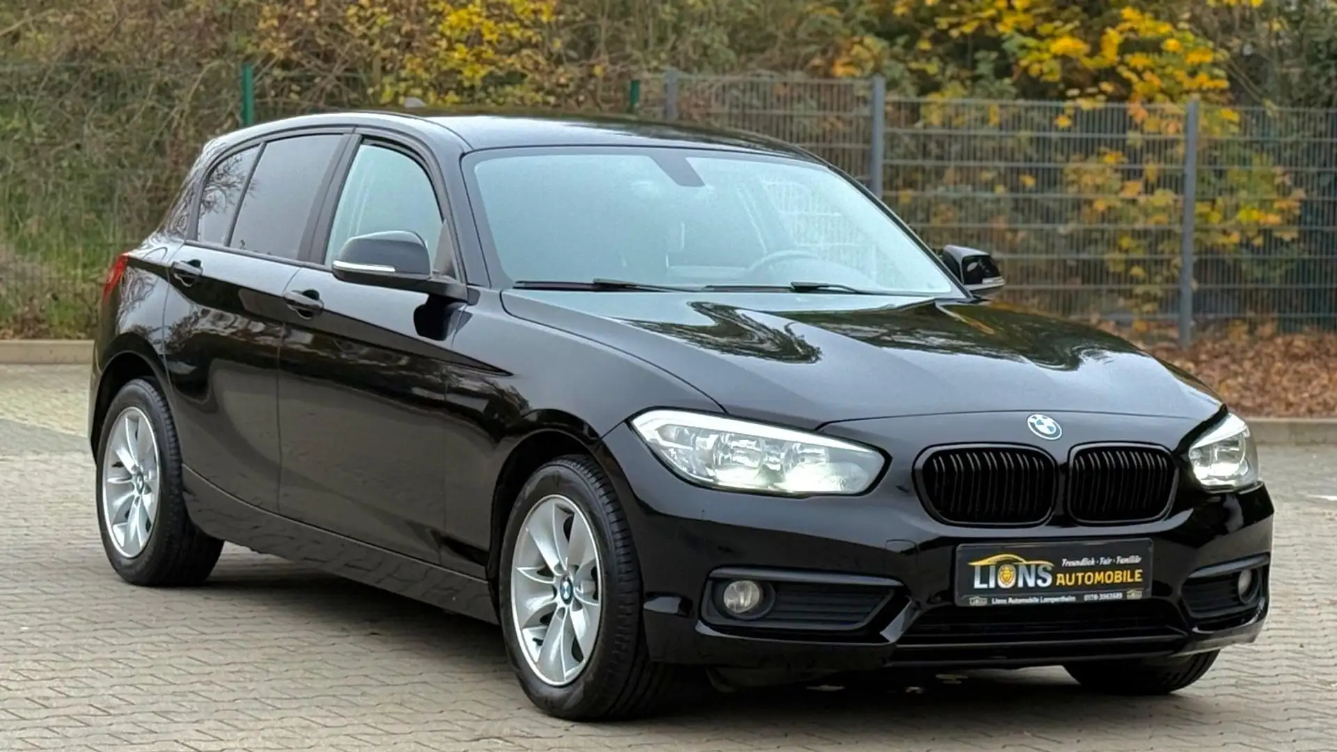 BMW 116 1 Limousine 5-trg/Tüv Neu/PDC/SHZ/EURO6/ Schwarz - 1