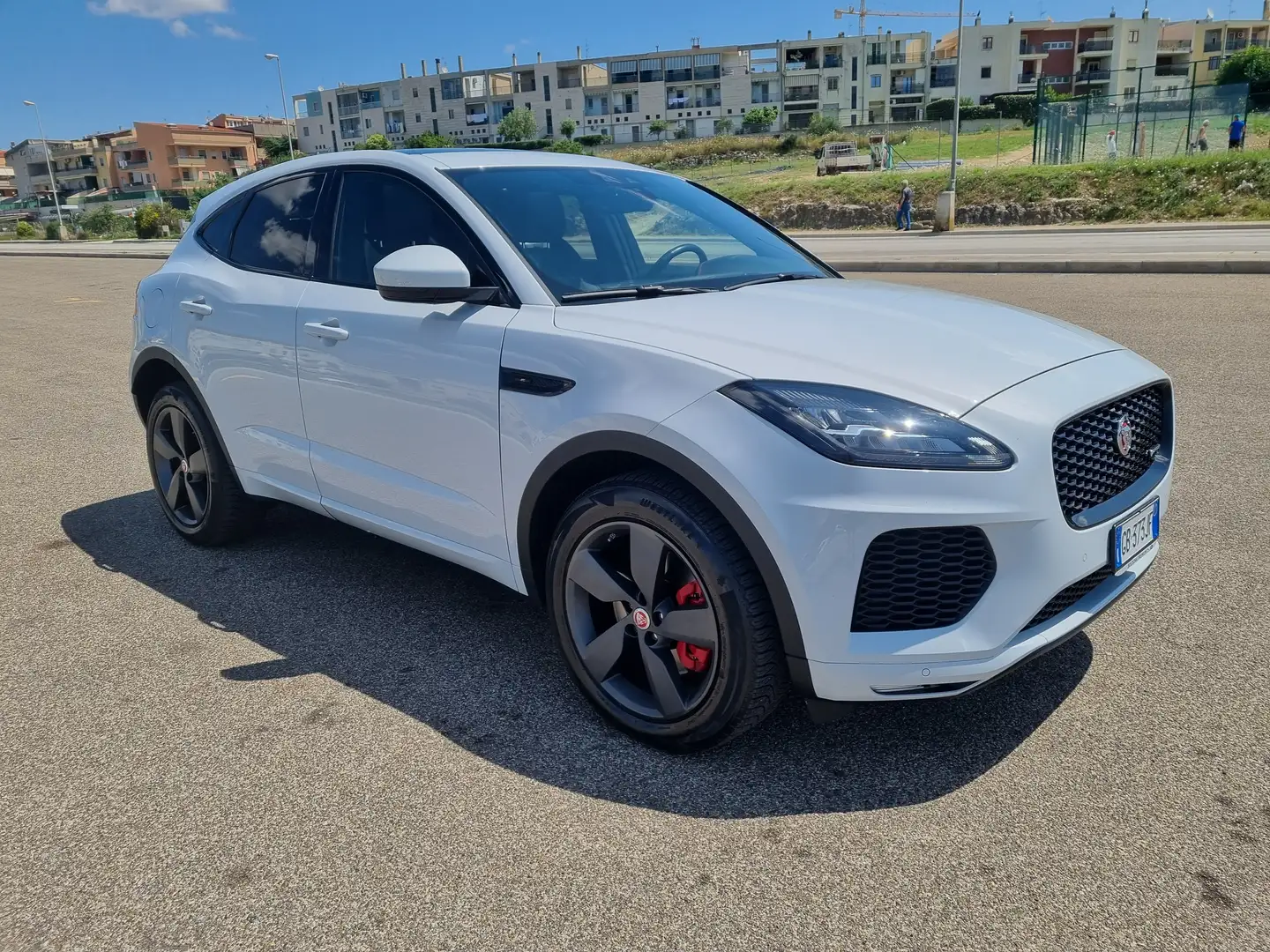 Jaguar E-Pace E-Pace 2.0d i4 Chequered Flag awd 150cv R-Dynamic Bianco - 2