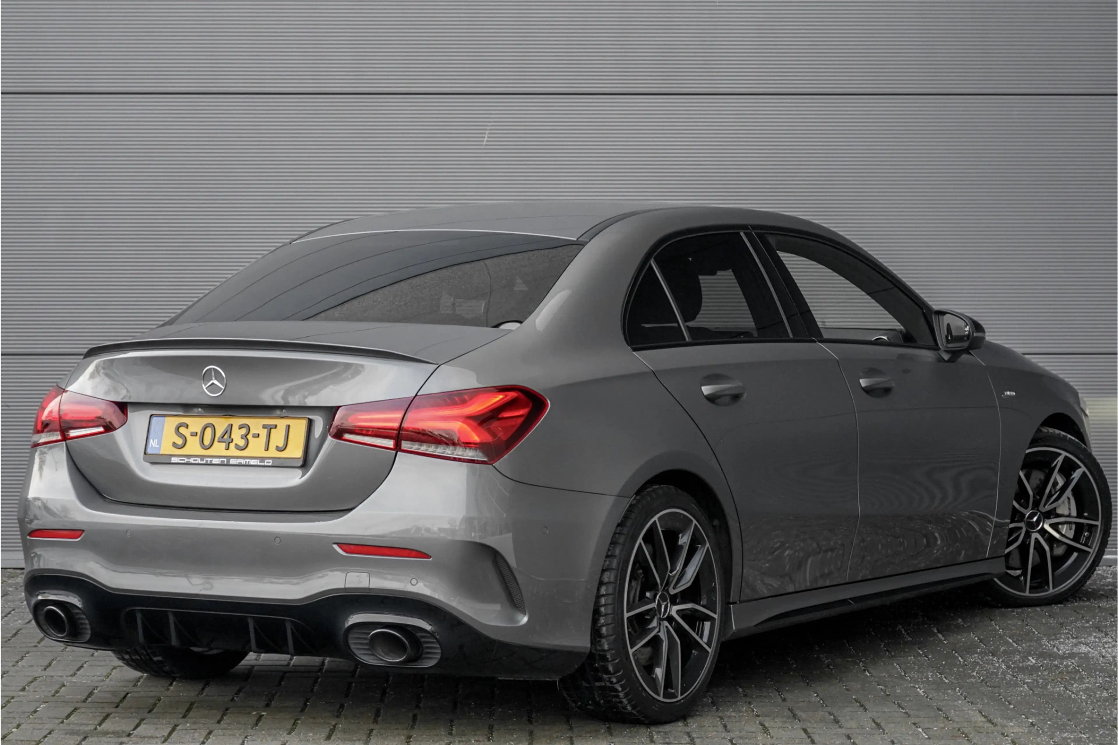 Mercedes-Benz A 35 AMG 4MATIC Limousine Night Burmester HUD Stoelverw — photo 12