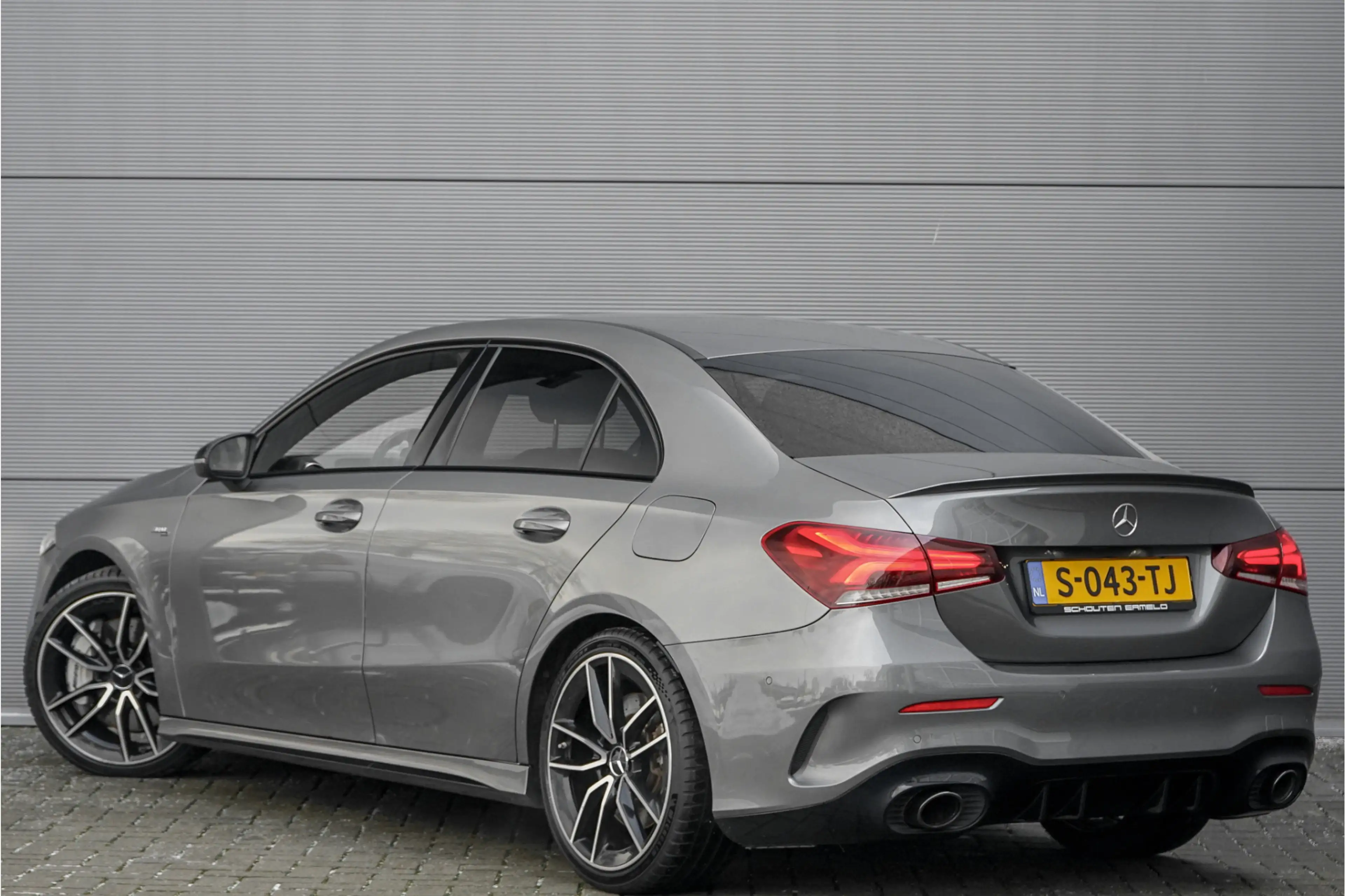 Mercedes-Benz A 35 AMG 4MATIC Limousine Night Burmester HUD Stoelverw — photo 10