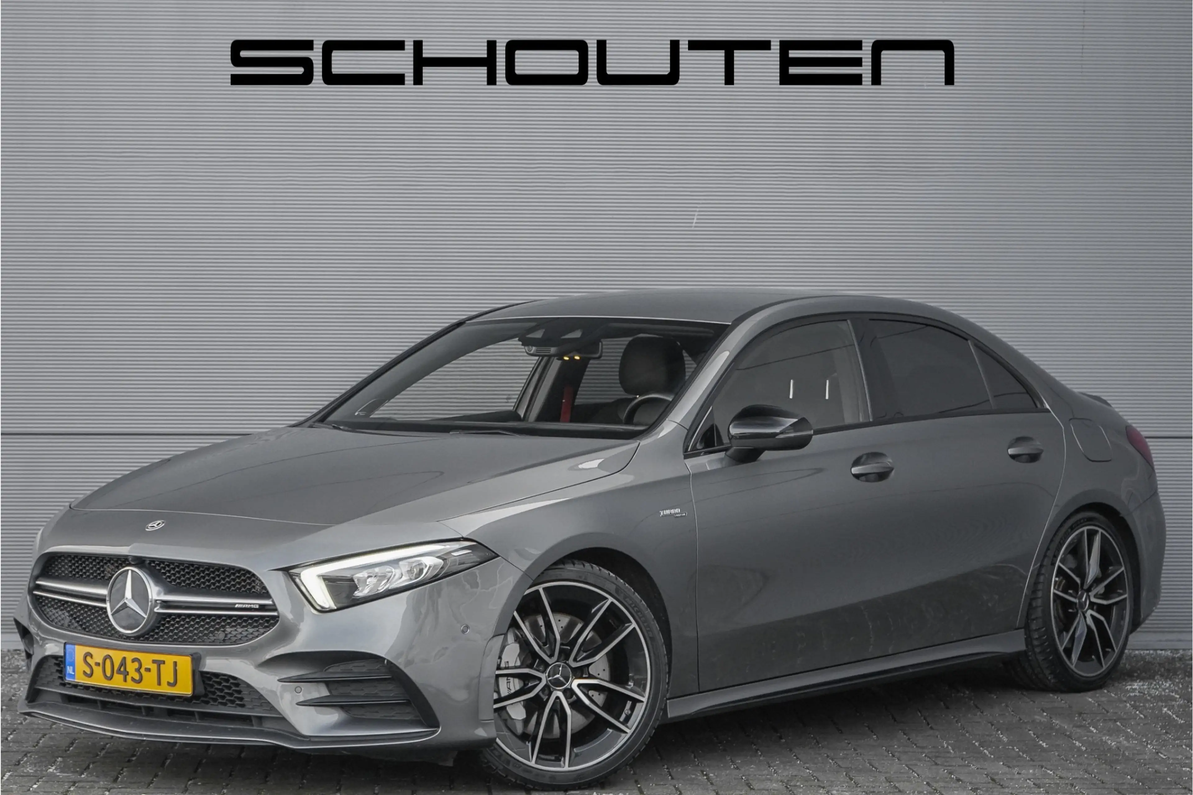 Mercedes-Benz A 35 AMG 4MATIC Limousine Night Burmester HUD Stoelverw