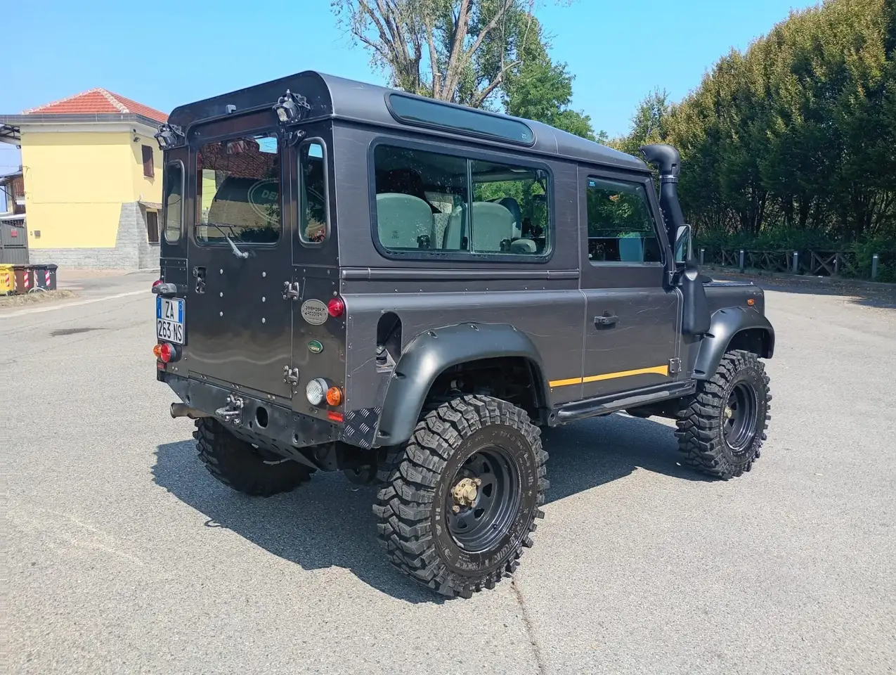 Land Rover Defender 90 2. TD5 SE 122ch - Révison complète - 4 Places - Carnet entretien