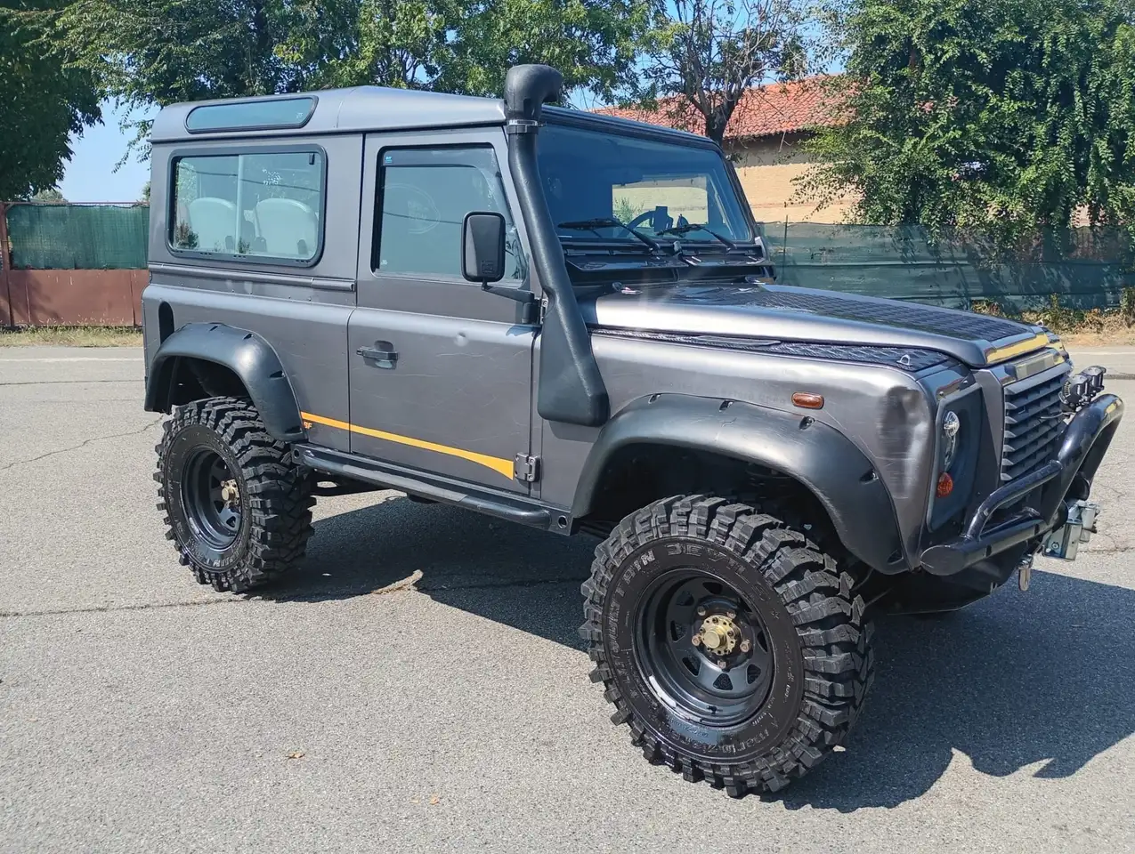 Land Rover Defender 90 2. TD5 SE 122ch - Révison complète - 4 Places - Carnet entretien