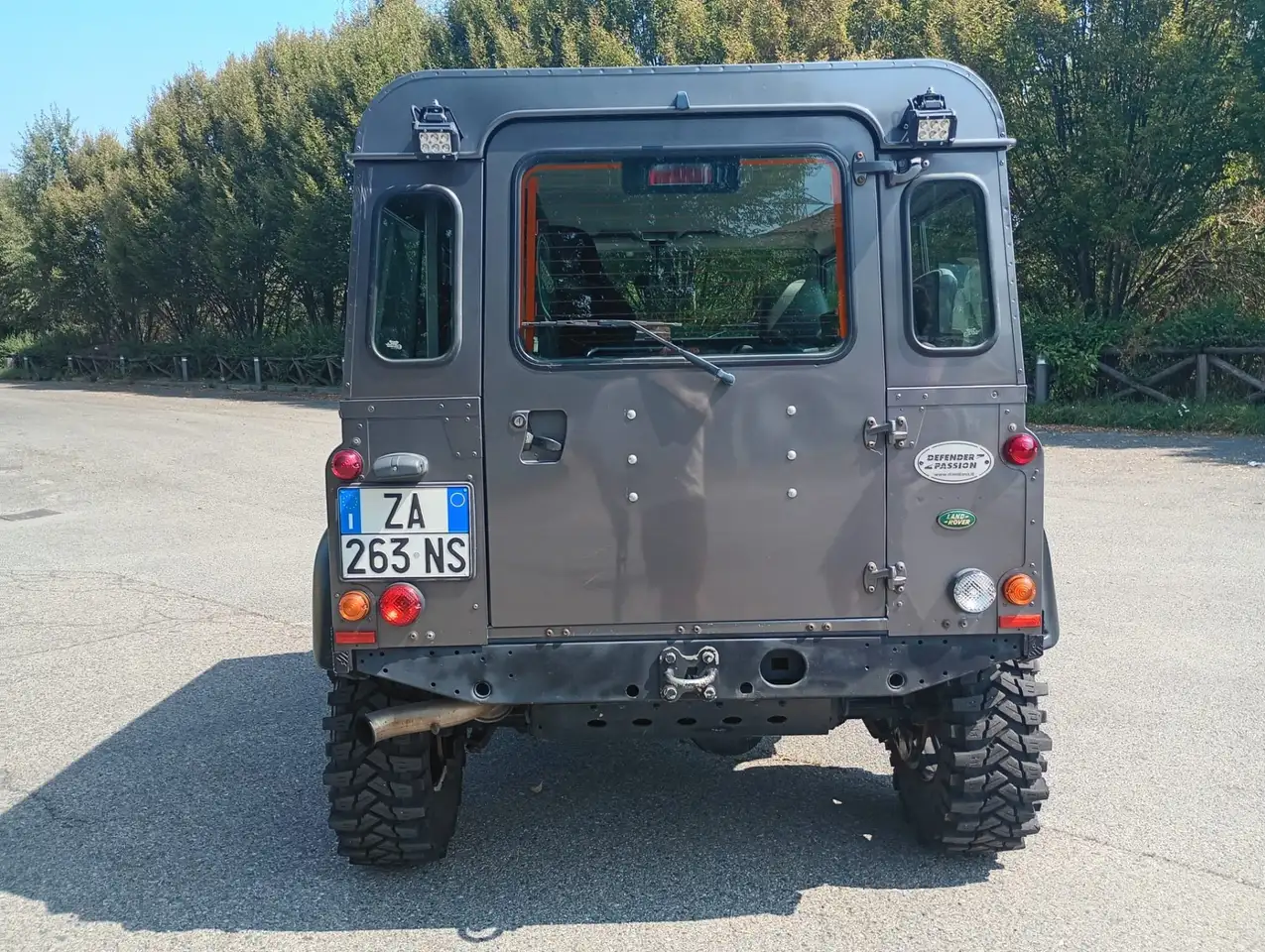 Land Rover Defender 90 2. TD5 SE 122ch - Révison complète - 4 Places - Carnet entretien