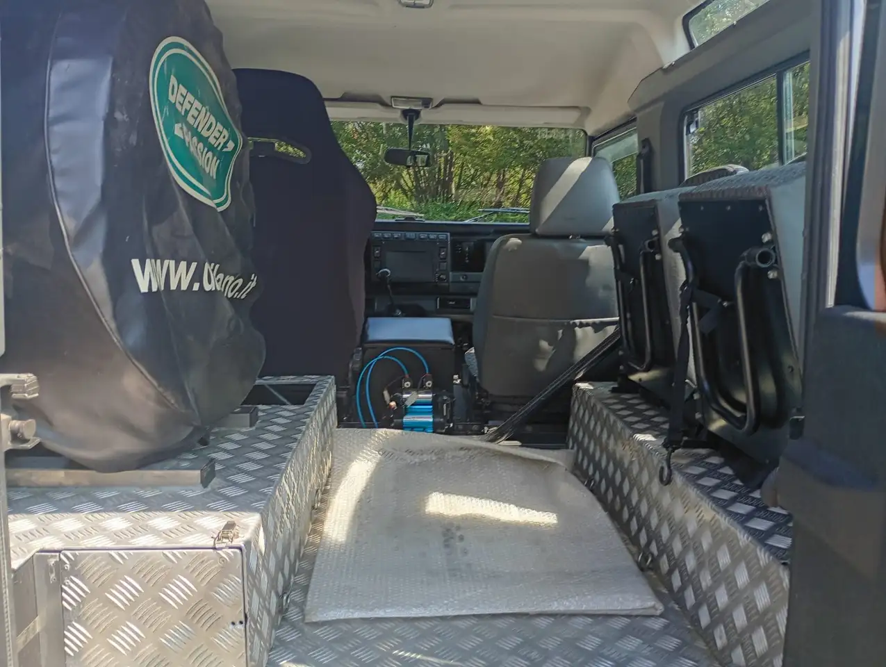 Land Rover Defender 90 2. TD5 SE 122ch - Révison complète - 4 Places - Carnet entretien