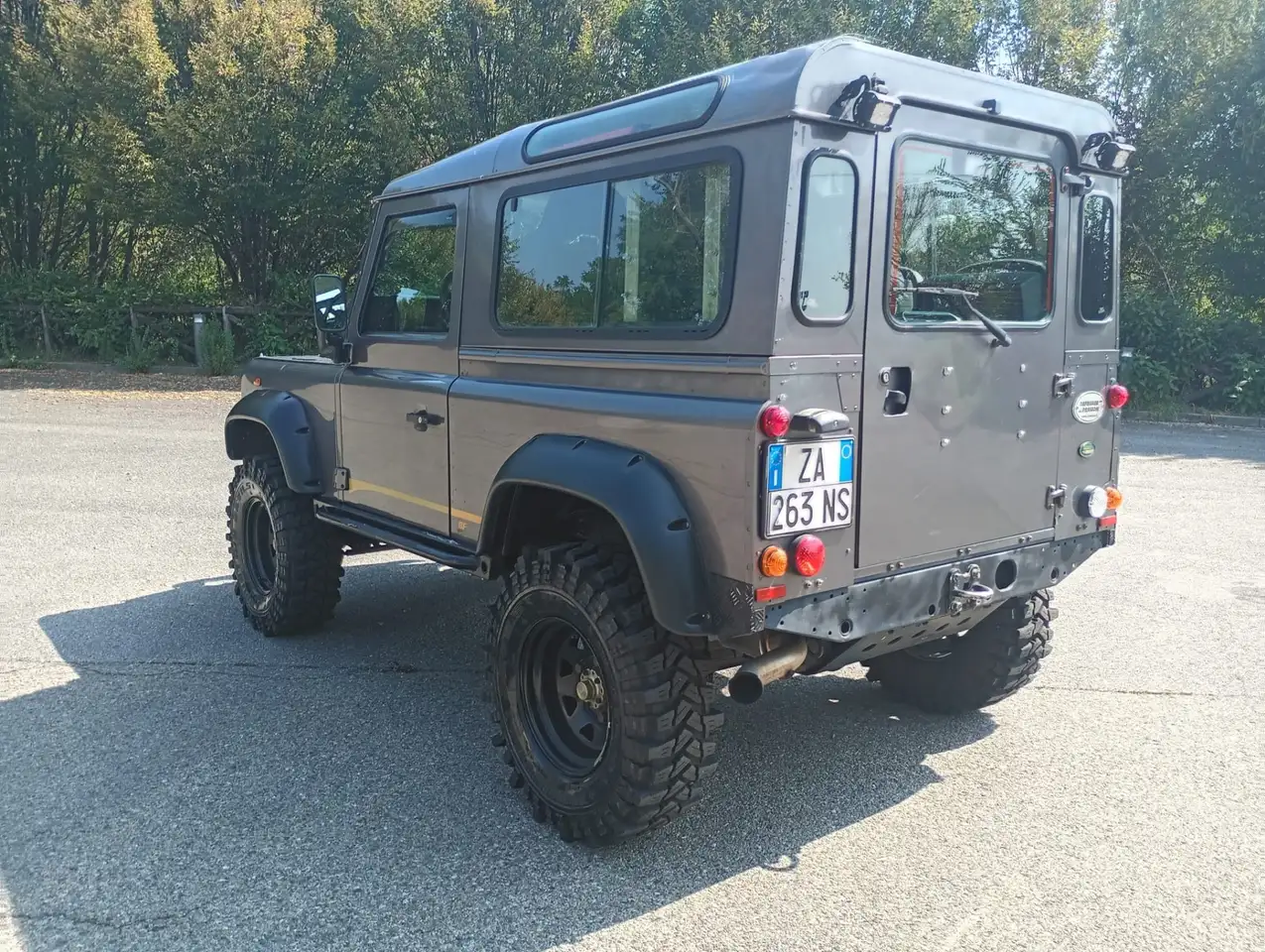 Land Rover Defender 90 2. TD5 SE 122ch - Révison complète - 4 Places - Carnet entretien