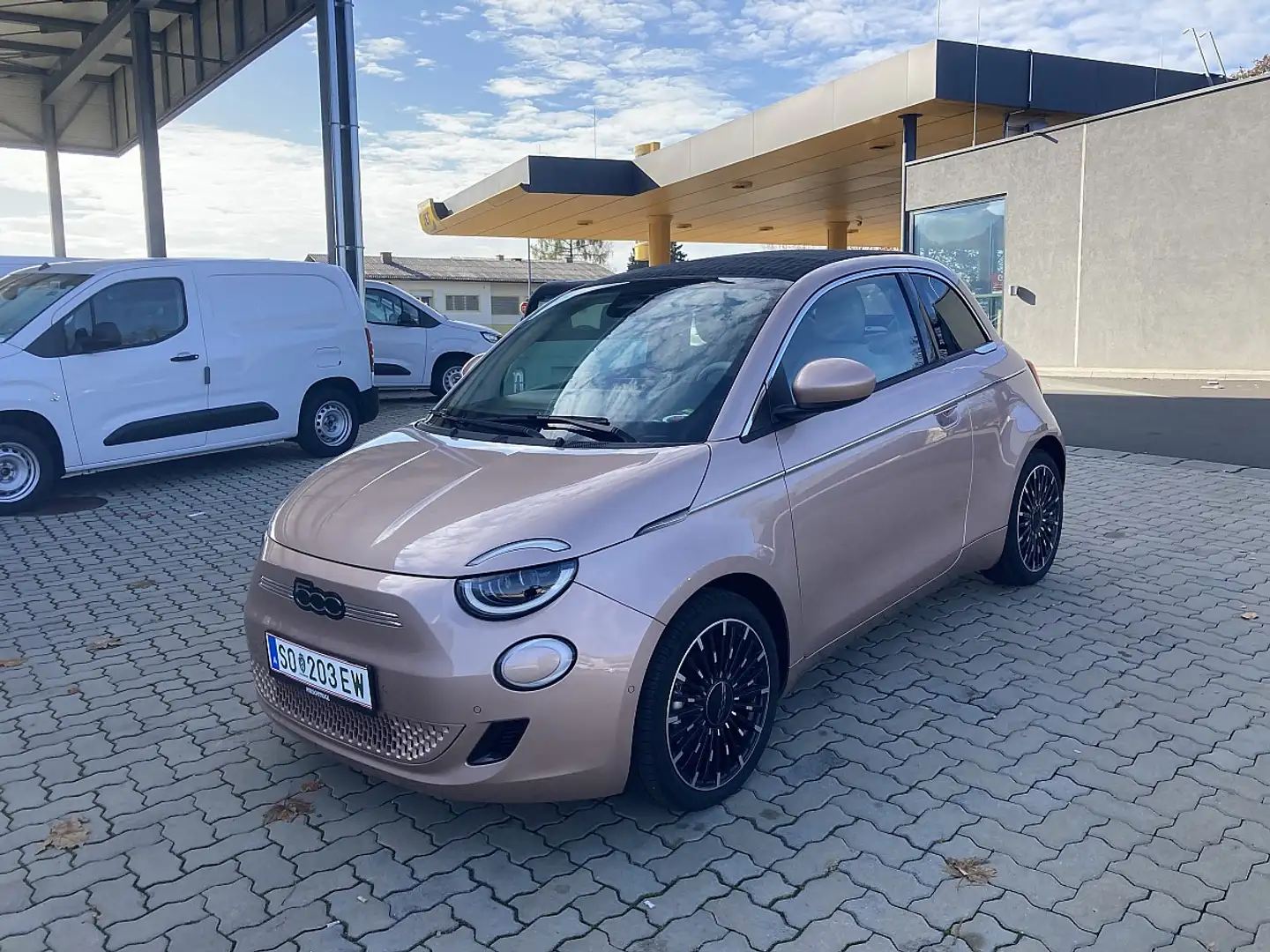 Fiat 500C Elektro La Prima 42 kWh netto € 24.600,- - 1