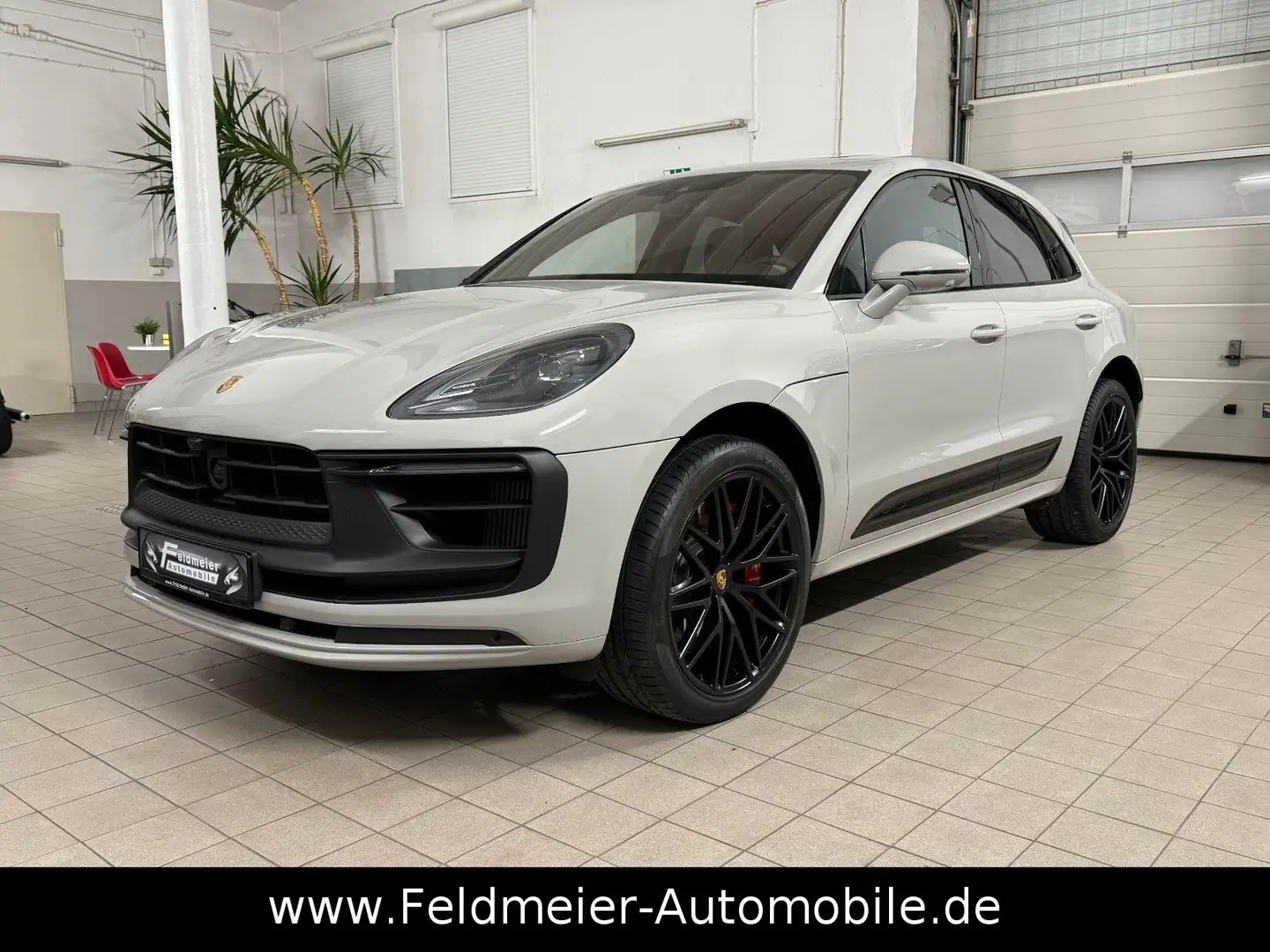 Porsche Macan GTS*Pano*Distronic*AHK*Luft*360°*Bose*1.Hd Grau - 1