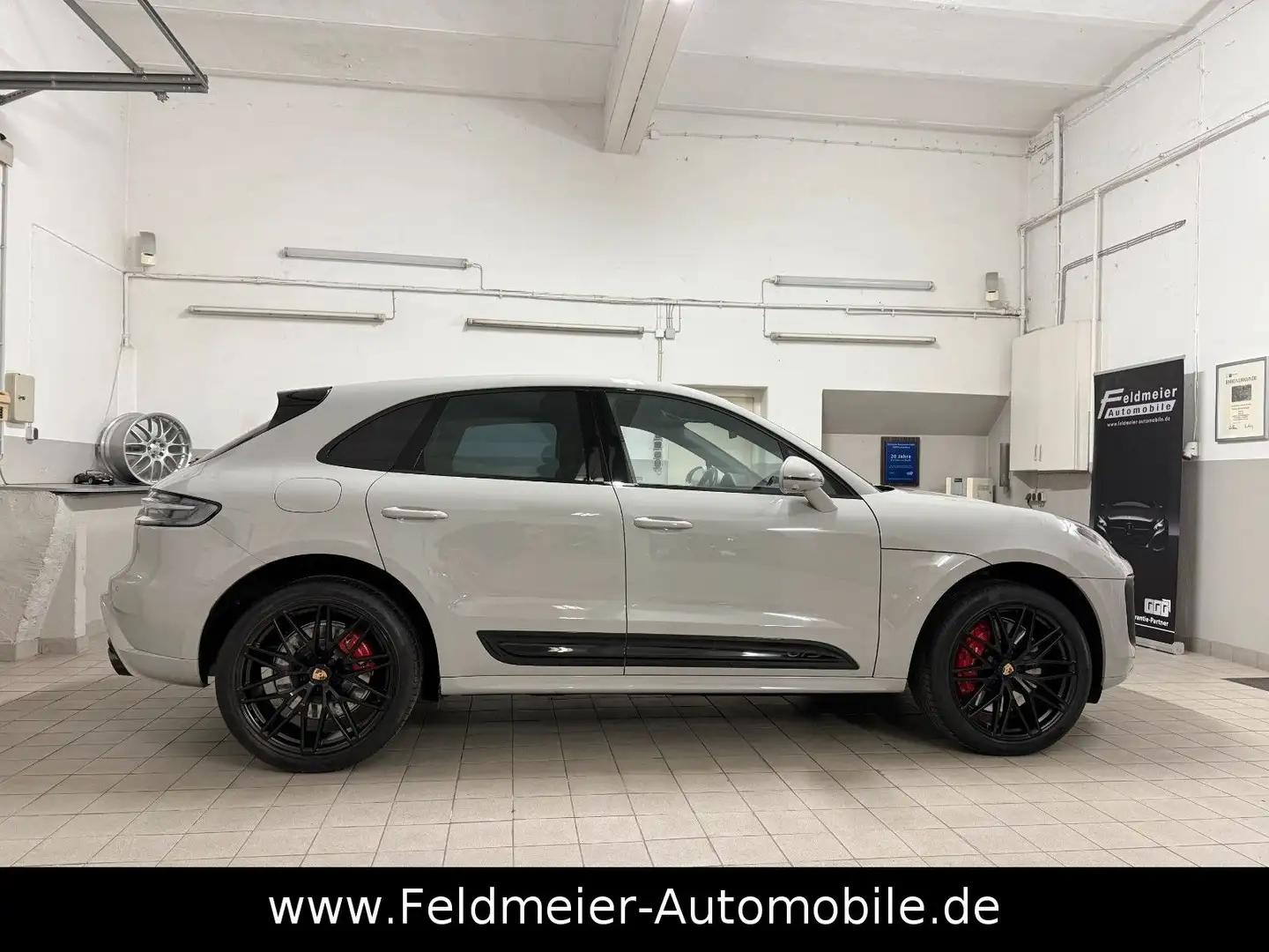 Porsche Macan GTS*Pano*Distronic*AHK*Luft*360°*Bose*1.Hd Grau - 2