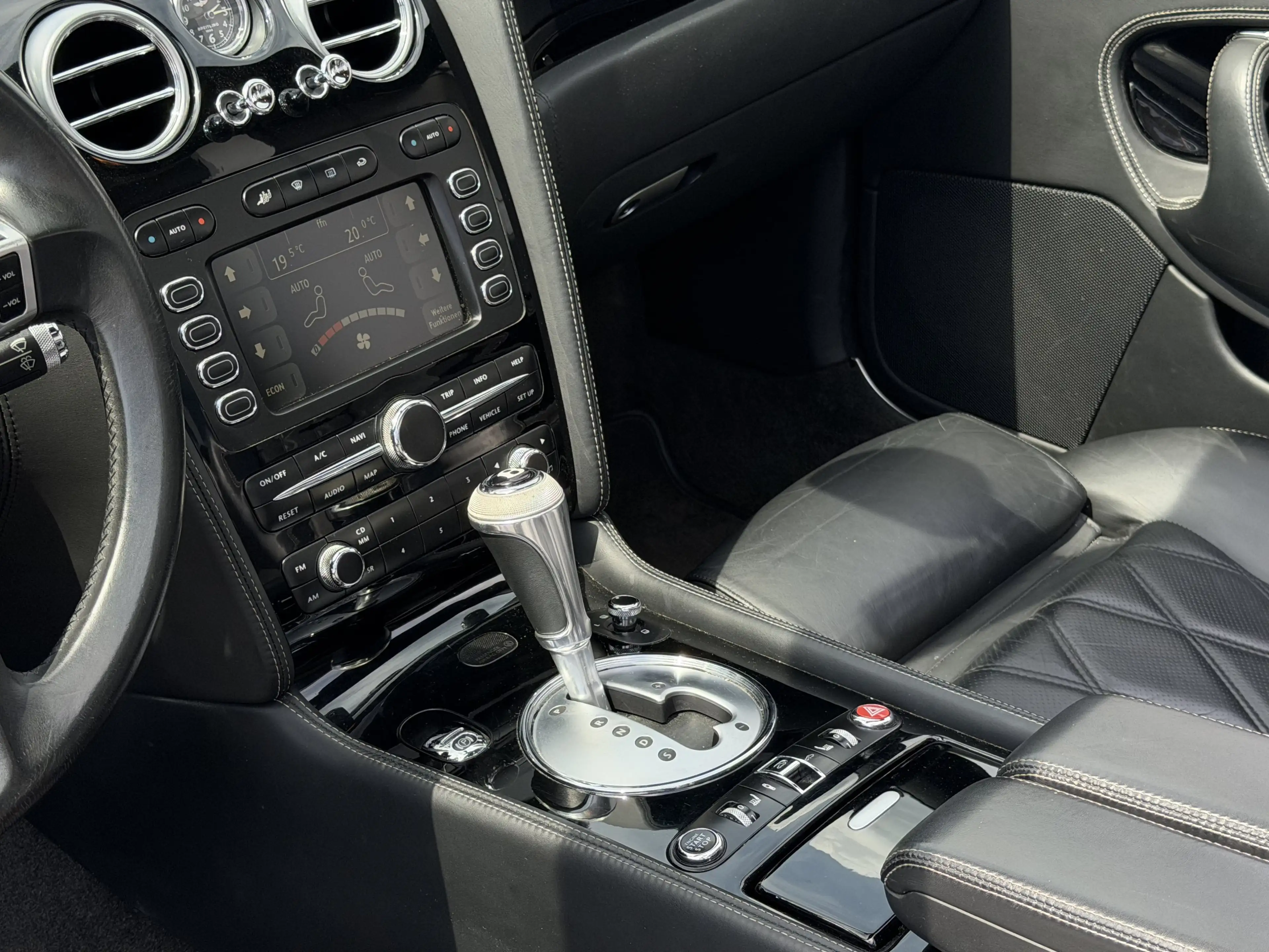 Bentley Continental GTC Speed — photo 14