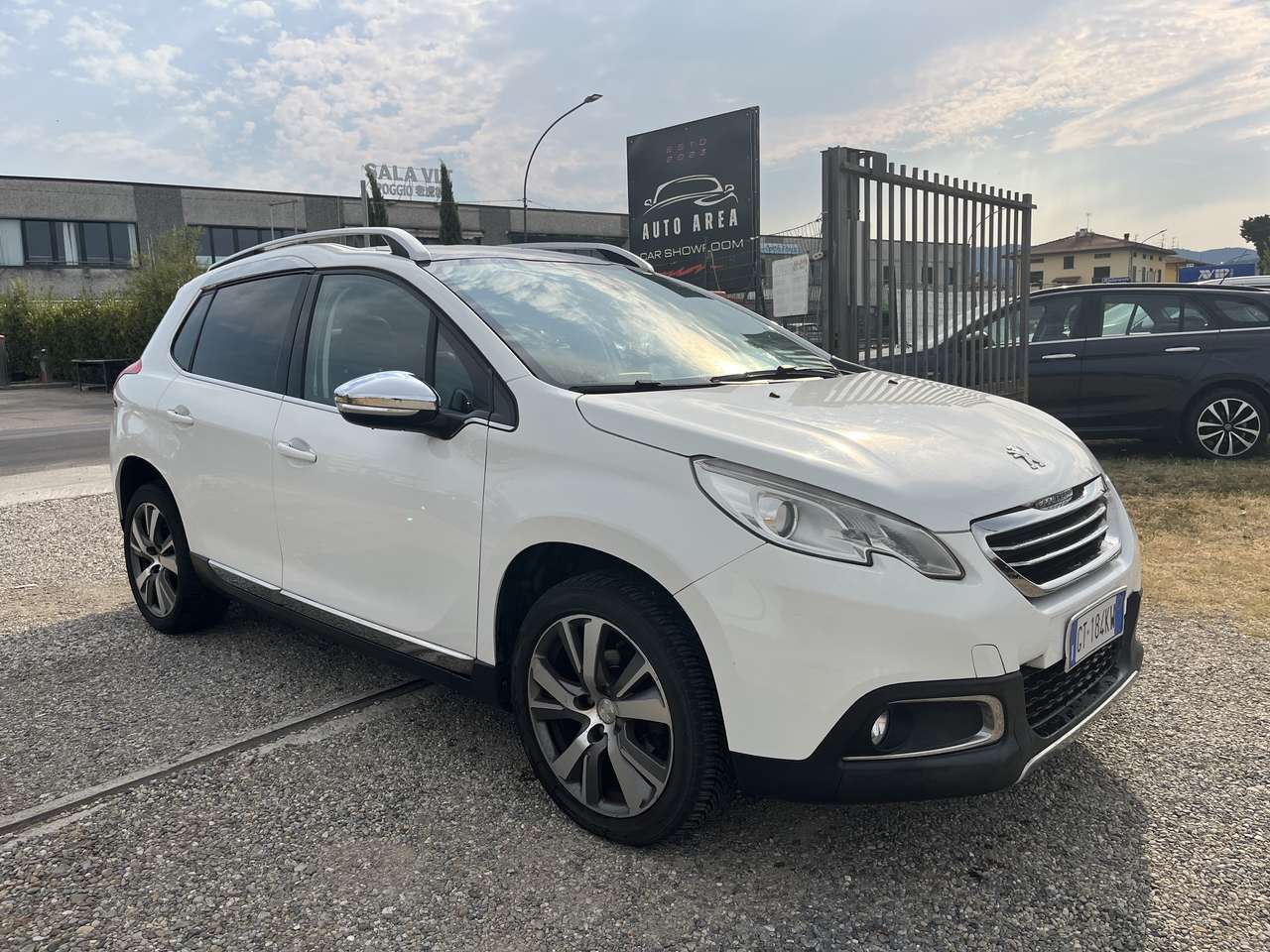 Peugeot 2008 1.6 e-hdi 8v Urban Cross 92cv