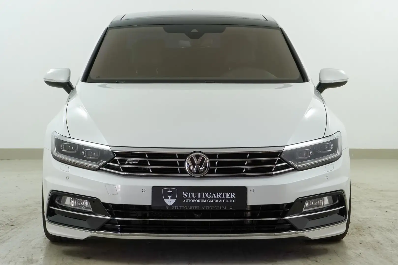 Volkswagen Passat 4M R-Line Standheizung Leder Pano 360K Blanc - 2