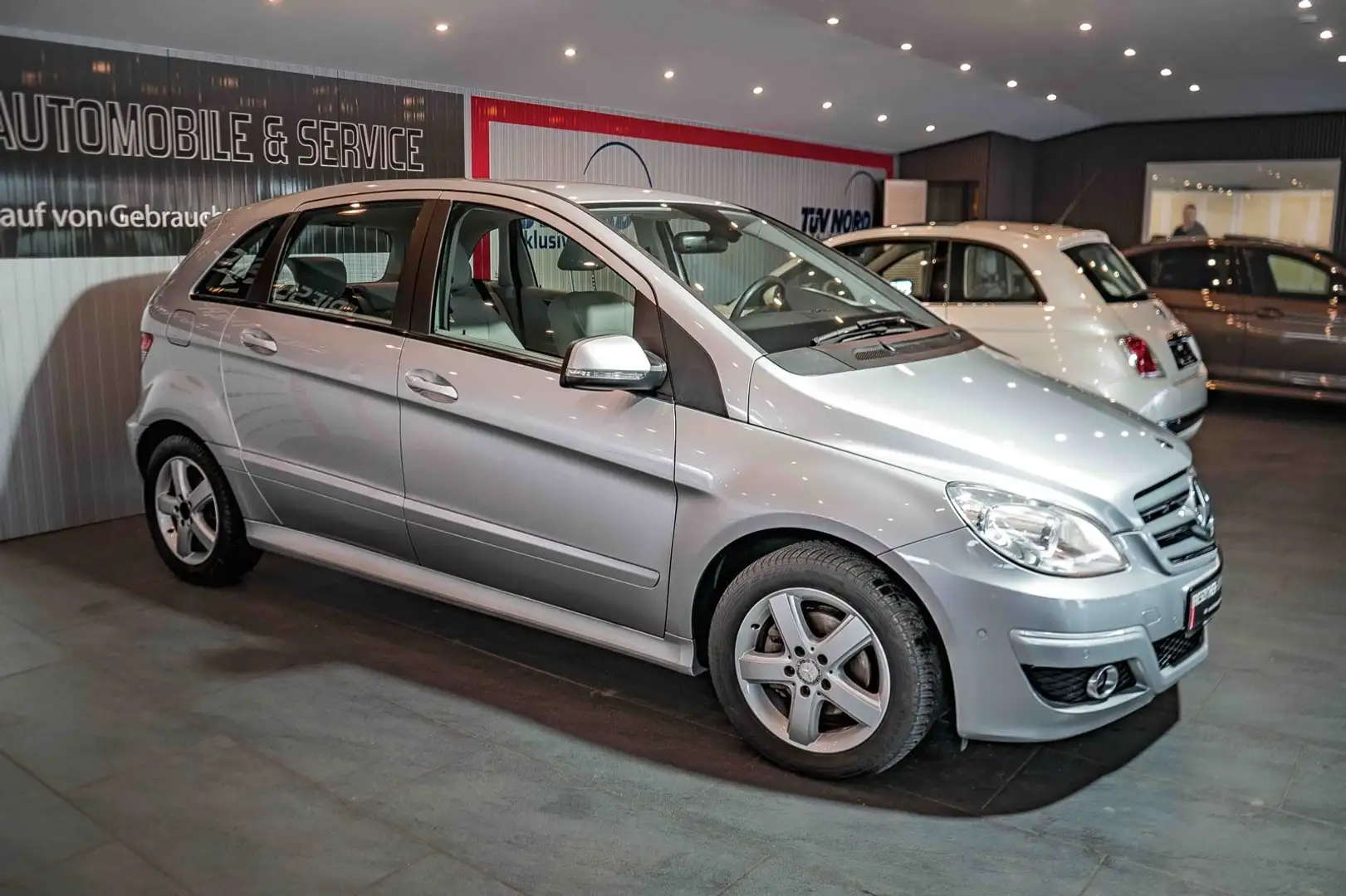 Mercedes-Benz B 150 *50.tkm* Klimaanlage Einparkhilfe Silber - 2