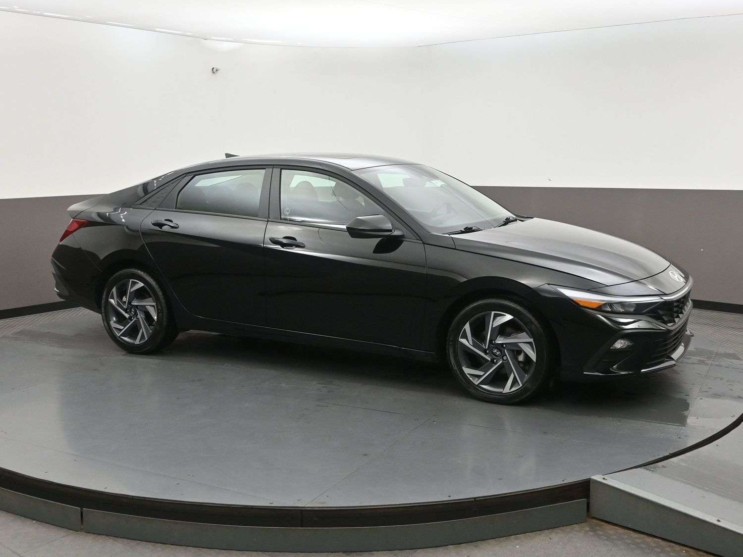 2025 Hyundai Elantra Preferred IVT w-Tech Pkg