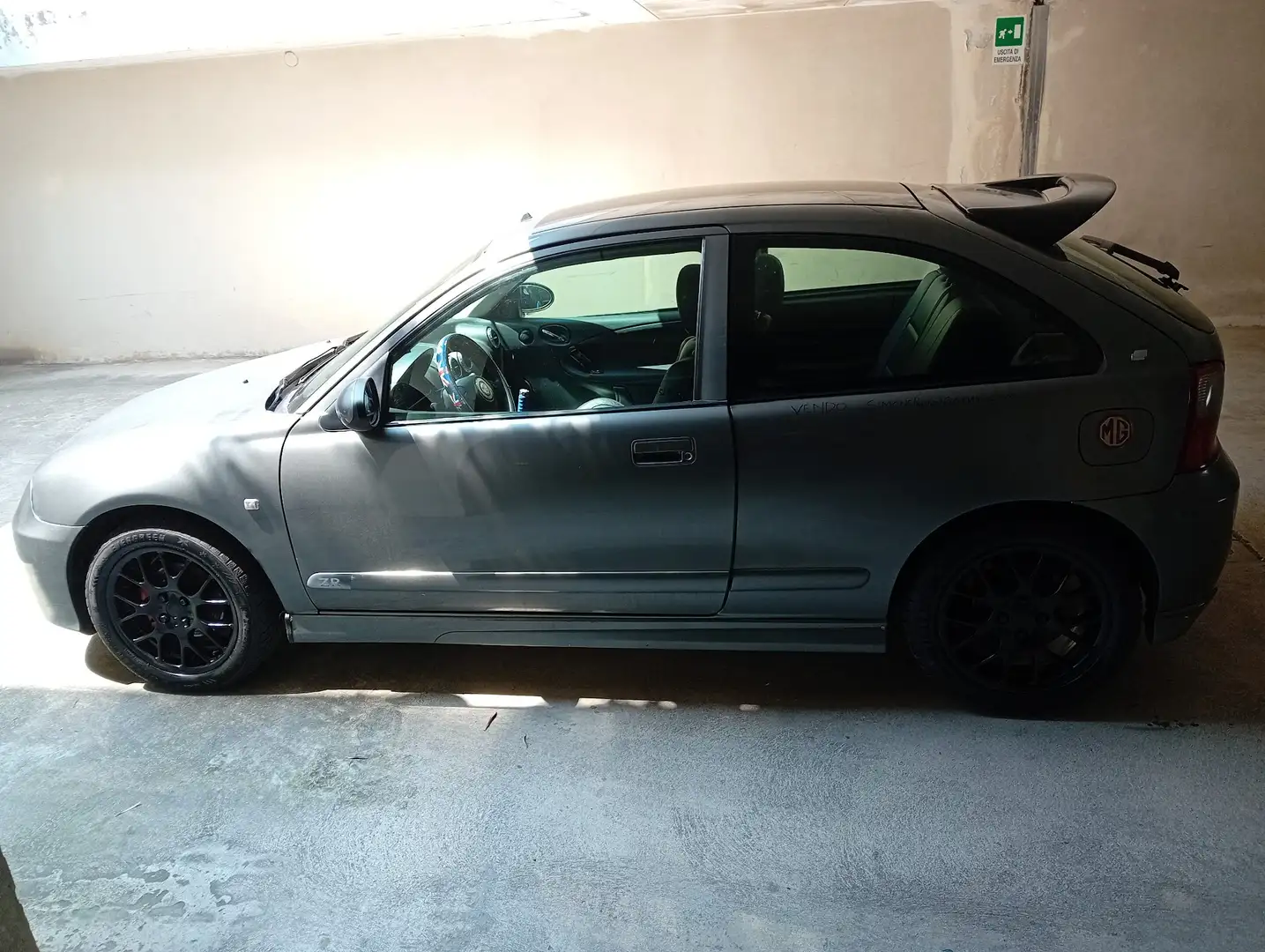 MG ZR 3p 105 Plus - 2
