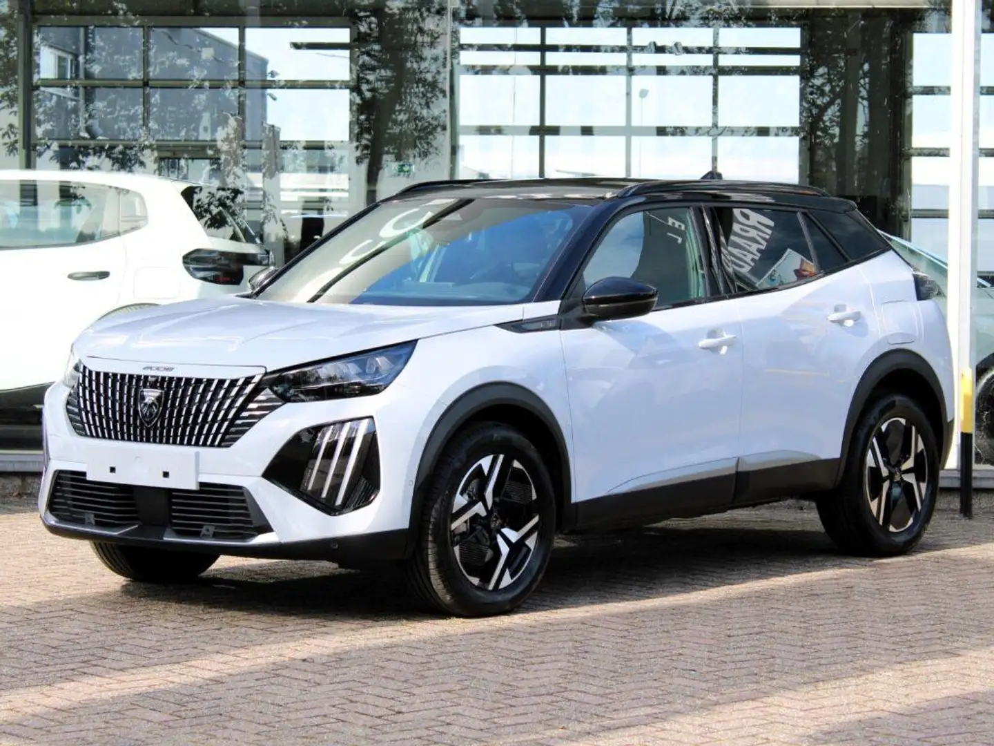 Peugeot 2008 1.2 Hybrid 145 GT VOORRAAD KORTING Wit - 2