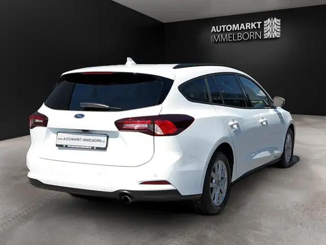 Ford Focus view 7