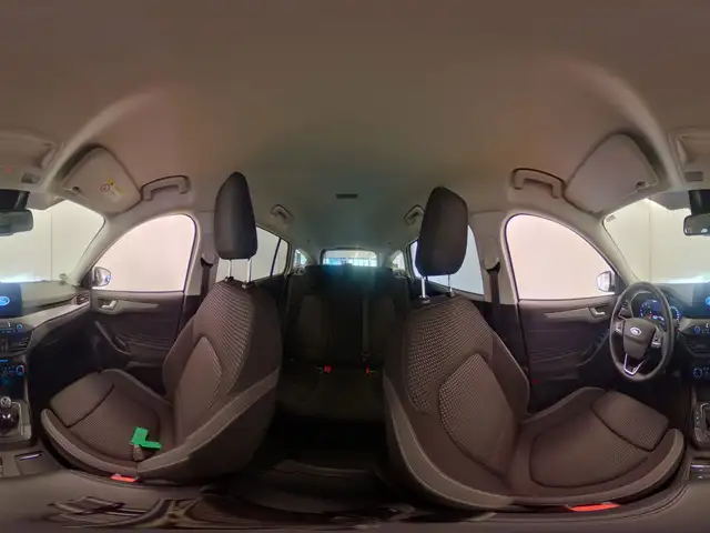 Ford Focus view 13