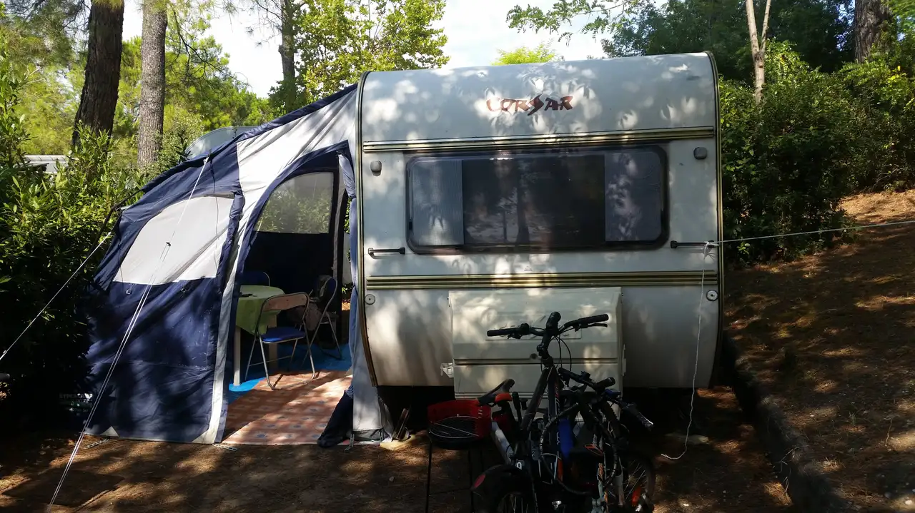 Caravans-Wohnm Poly Corsar 370 Wohnwagen, foto 9