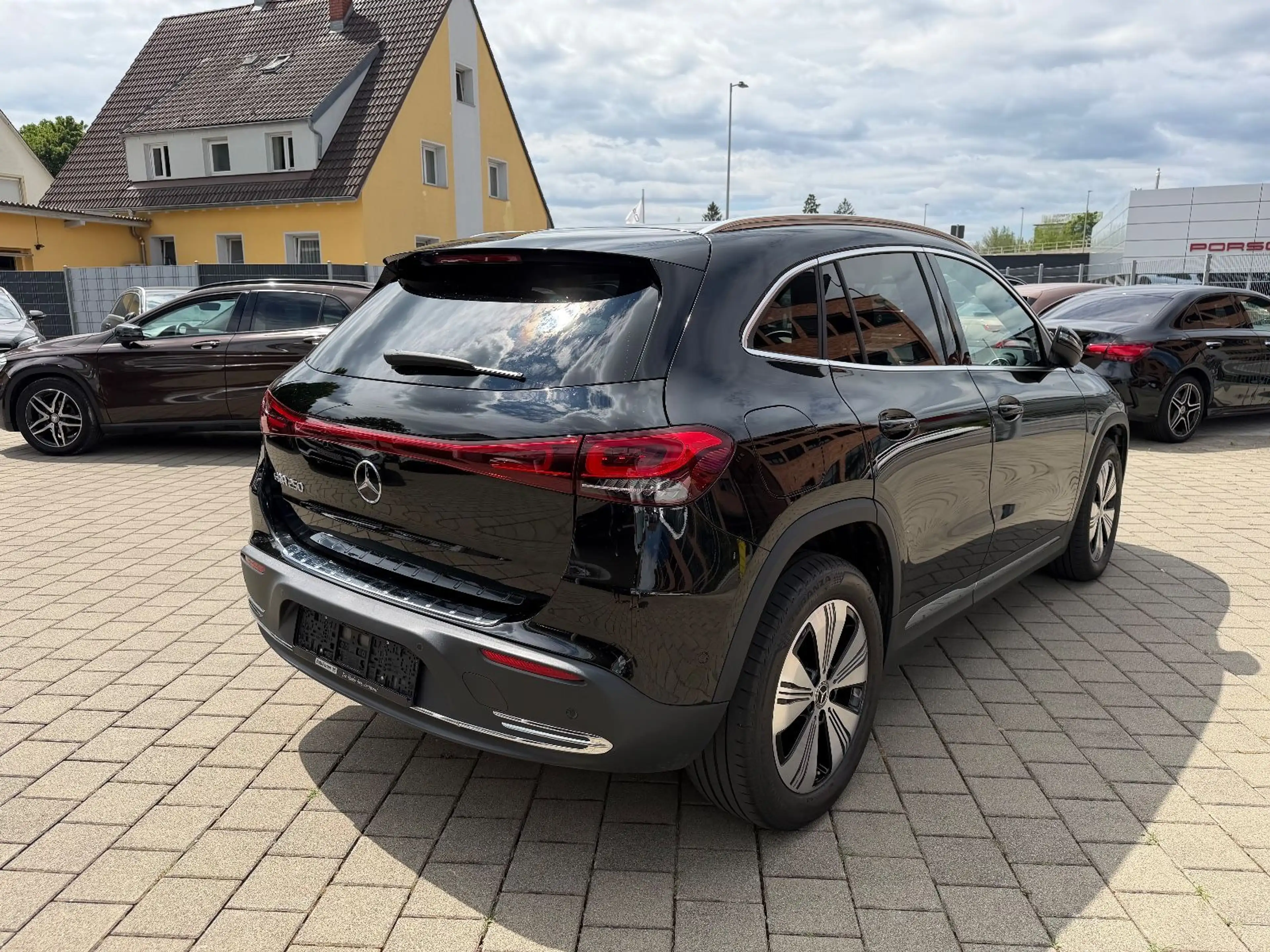 Mercedes-Benz EQA 250 MBUX*Ambi*Navi*Rcam — photo 5
