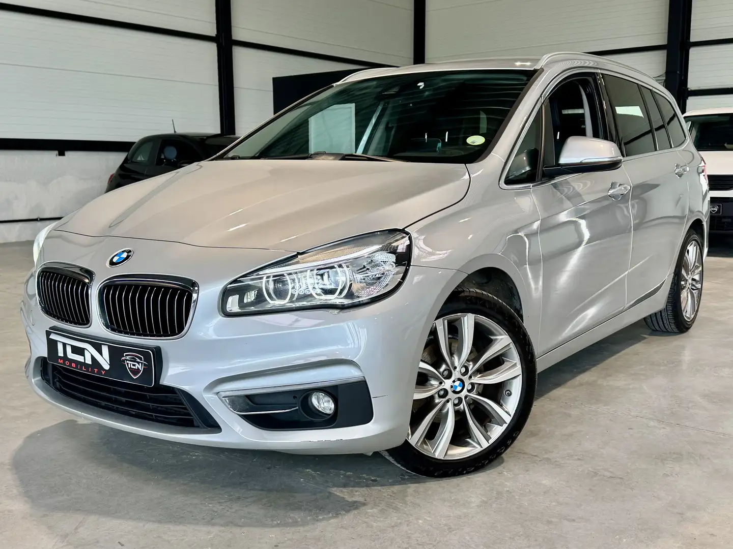 BMW 216 ✅ Gran Tourer - grand ecran - carnet d’entret Plateado - 1