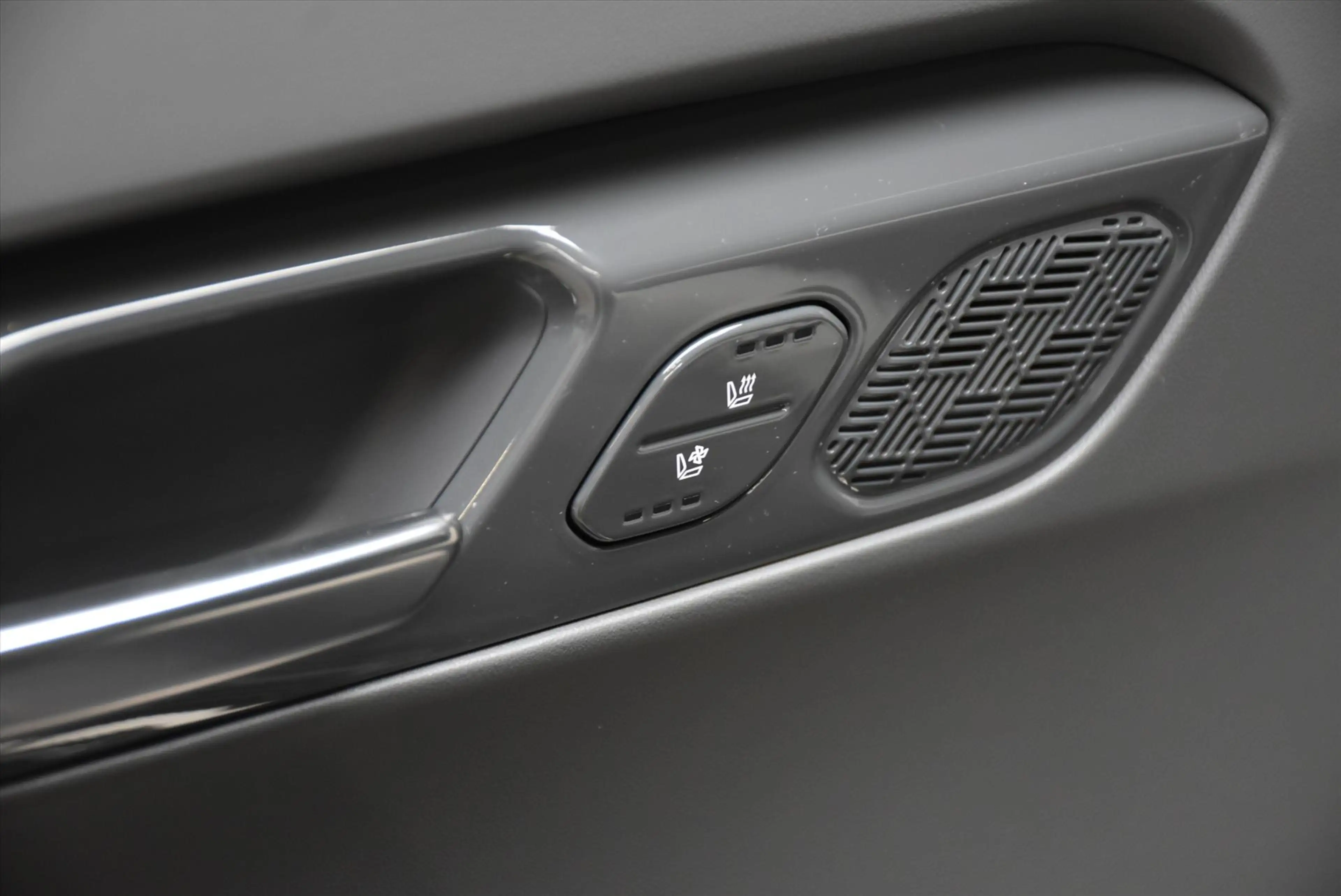 Kia EV9 99,8kWh 384pk AWD Dual Motor GT-Line |7-zits — photo 33