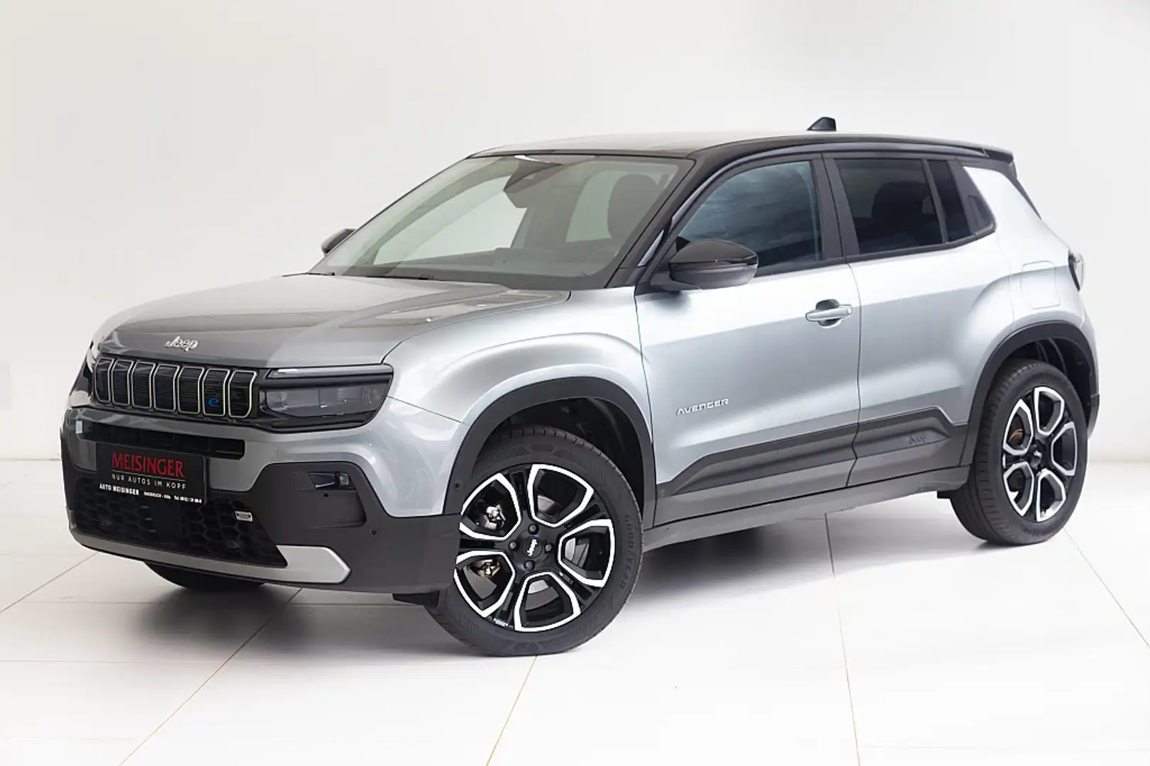Jeep Avenger BEV 54kWh Summit Grau - 1