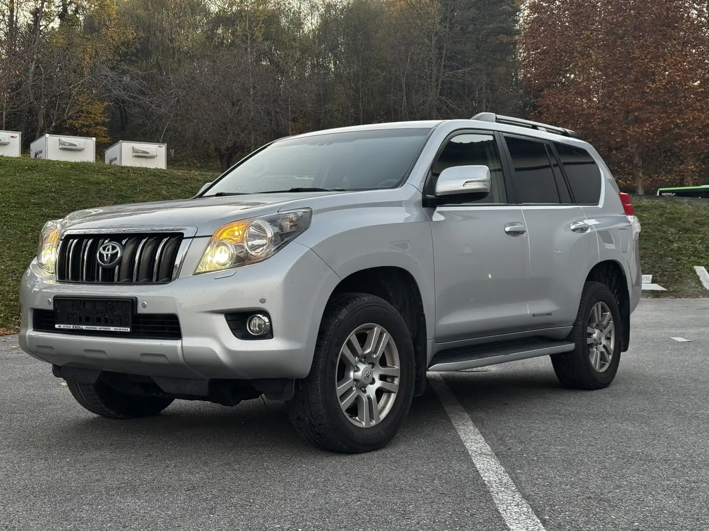 Toyota Land Cruiser Land Cruiser 300 3,0 D-4D 190DPF Silber - 1