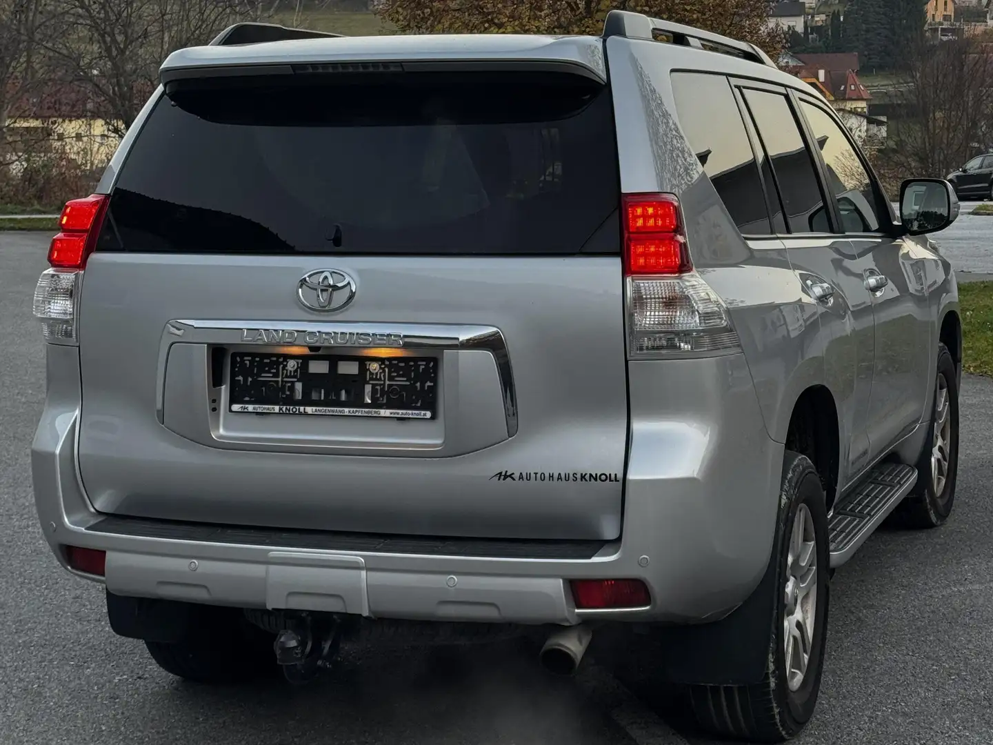 Toyota Land Cruiser Land Cruiser 300 3,0 D-4D 190DPF Silber - 2