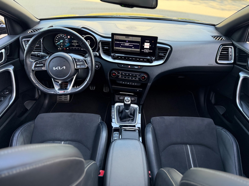 Kia ProCeed / pro_cee'd 1.0 T-GDi GT-Line PANO/LINE-ASSIST/STUUR-STOELVERW — photo 12